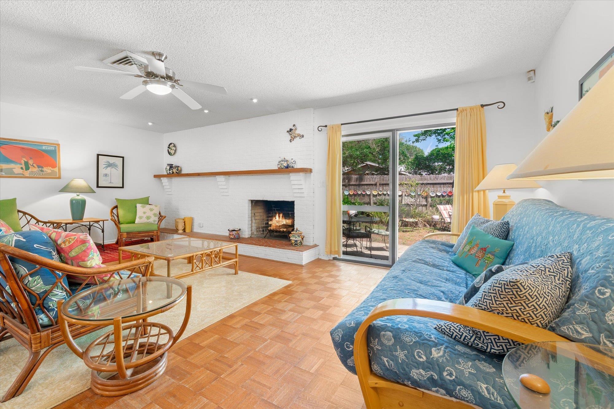 43 White Ct