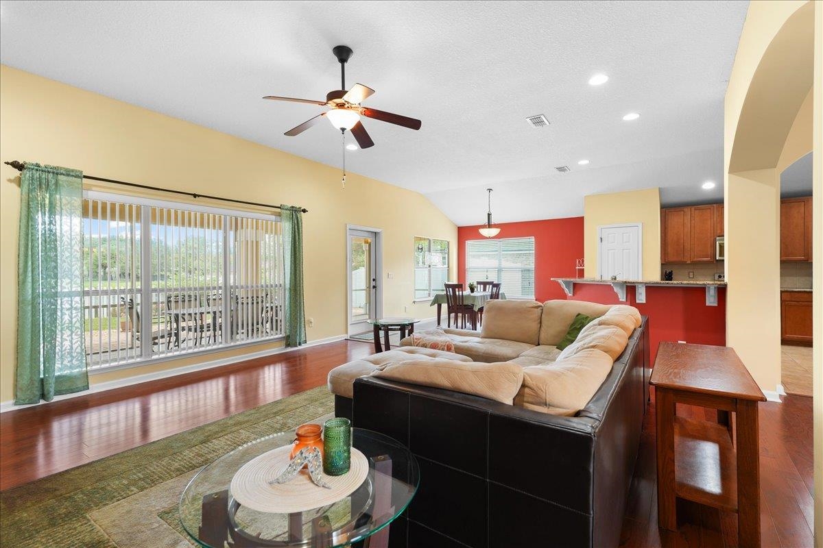 880 E Red House Branch Rd