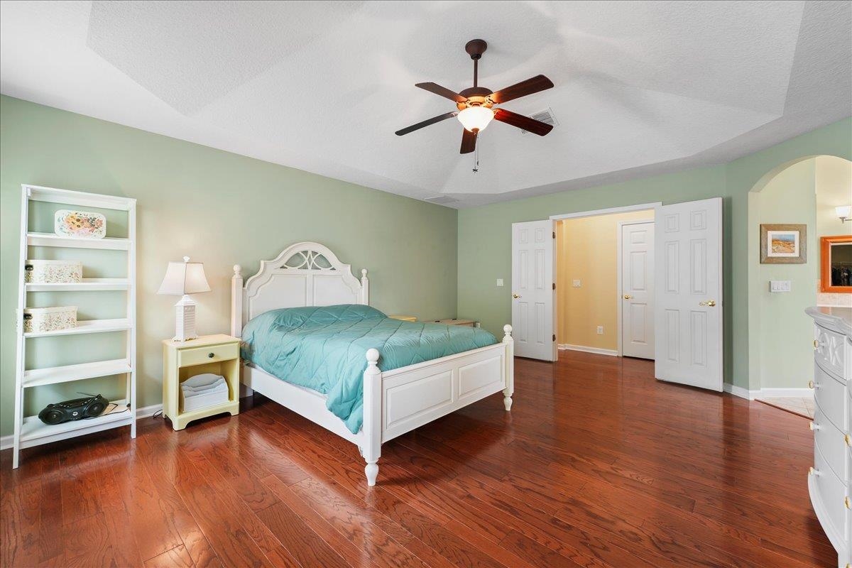 880 E Red House Branch Rd