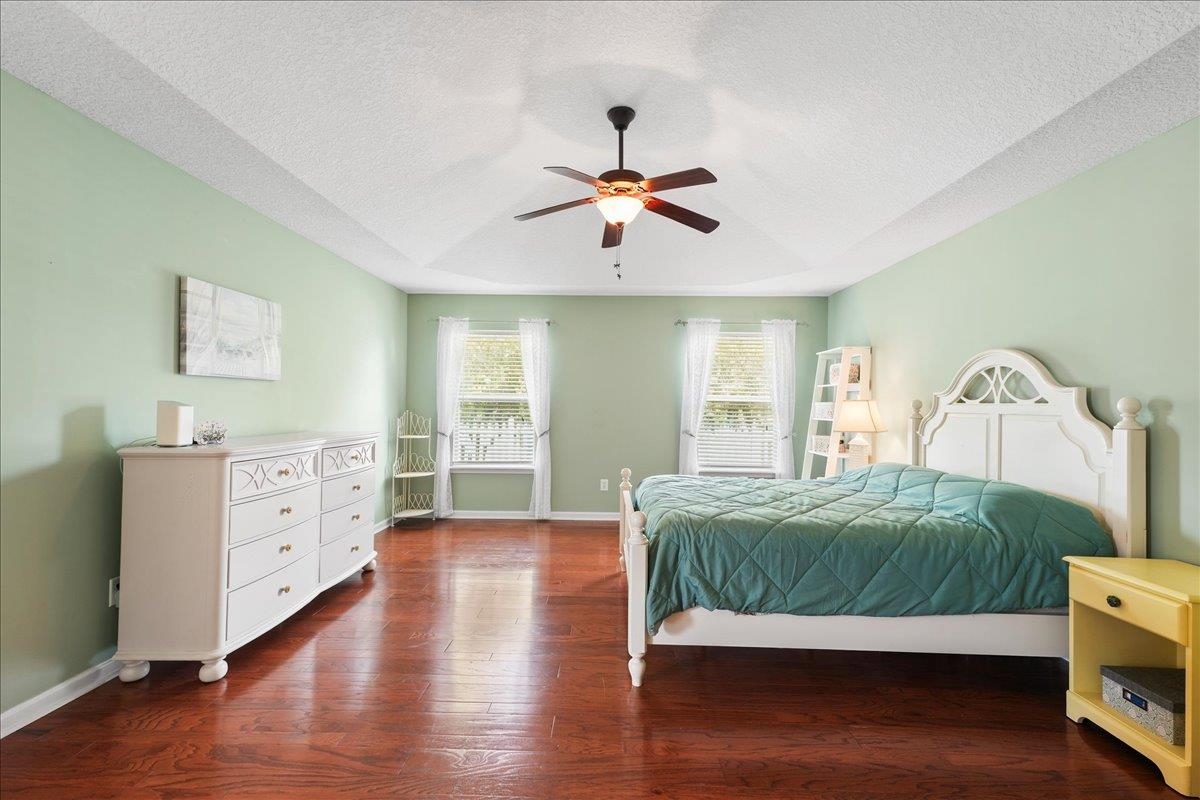 880 E Red House Branch Rd