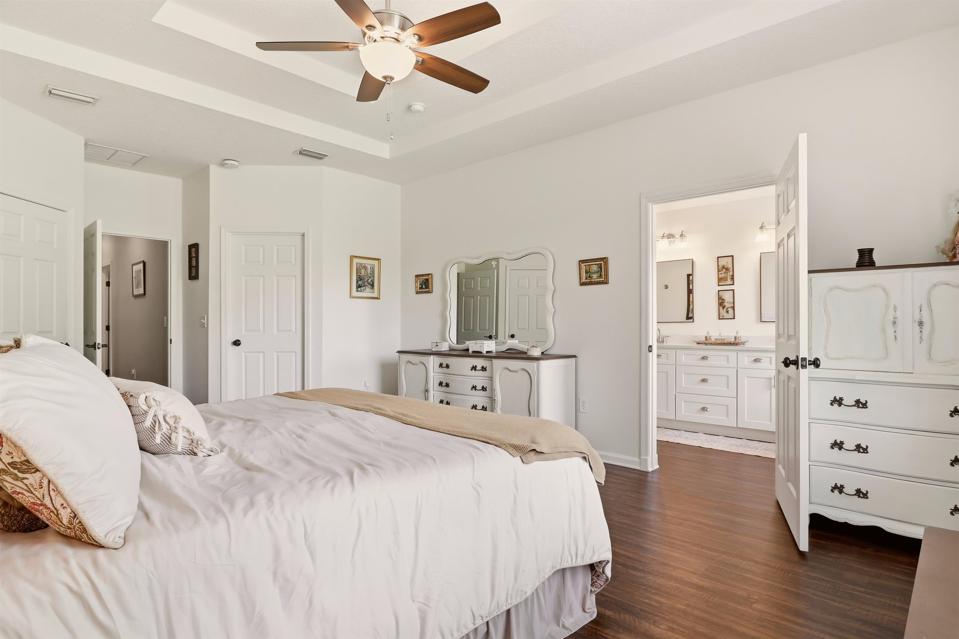 2117 Swallowtail Ln