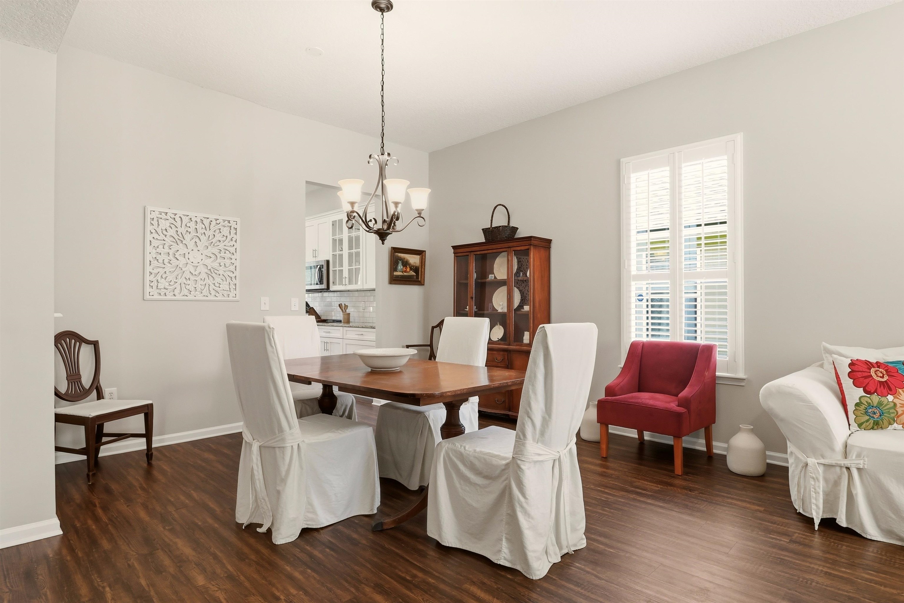 2117 Swallowtail Ln