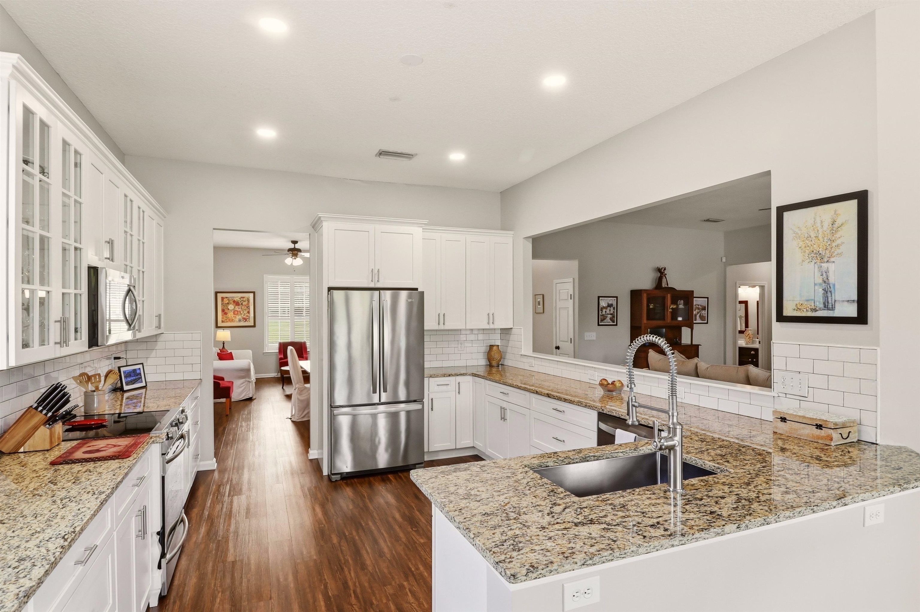 2117 Swallowtail Ln