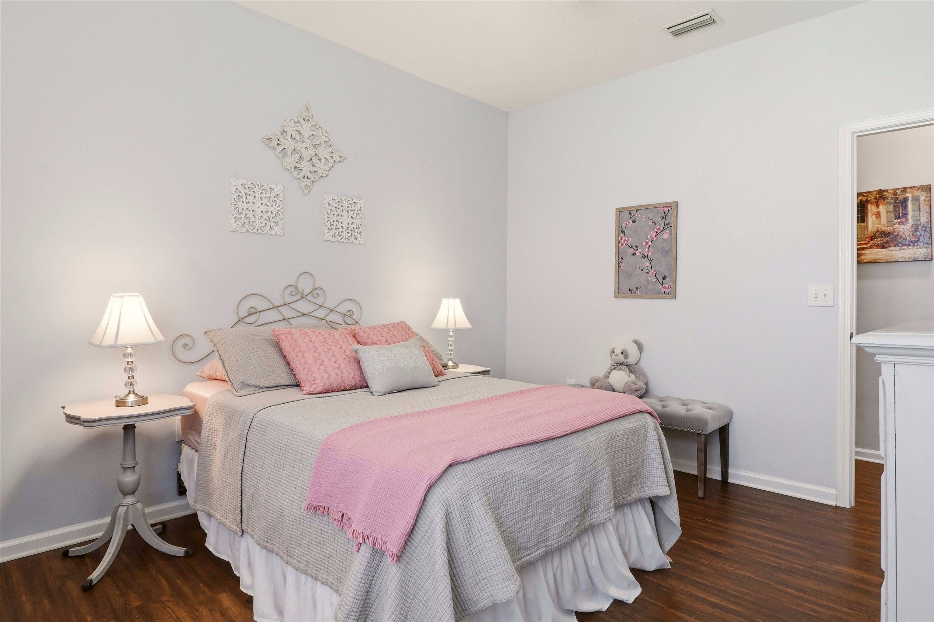 2117 Swallowtail Ln