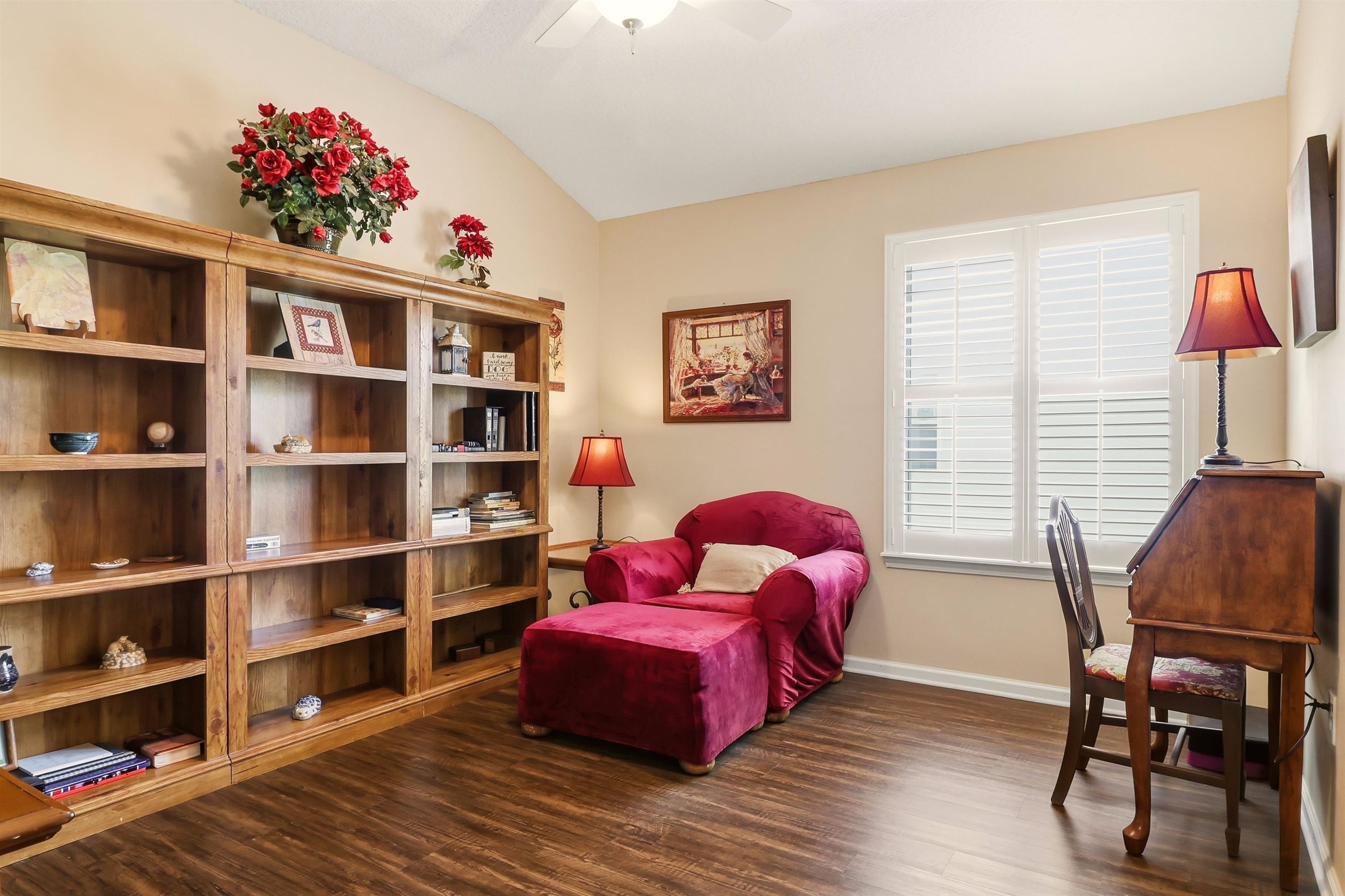 2117 Swallowtail Ln