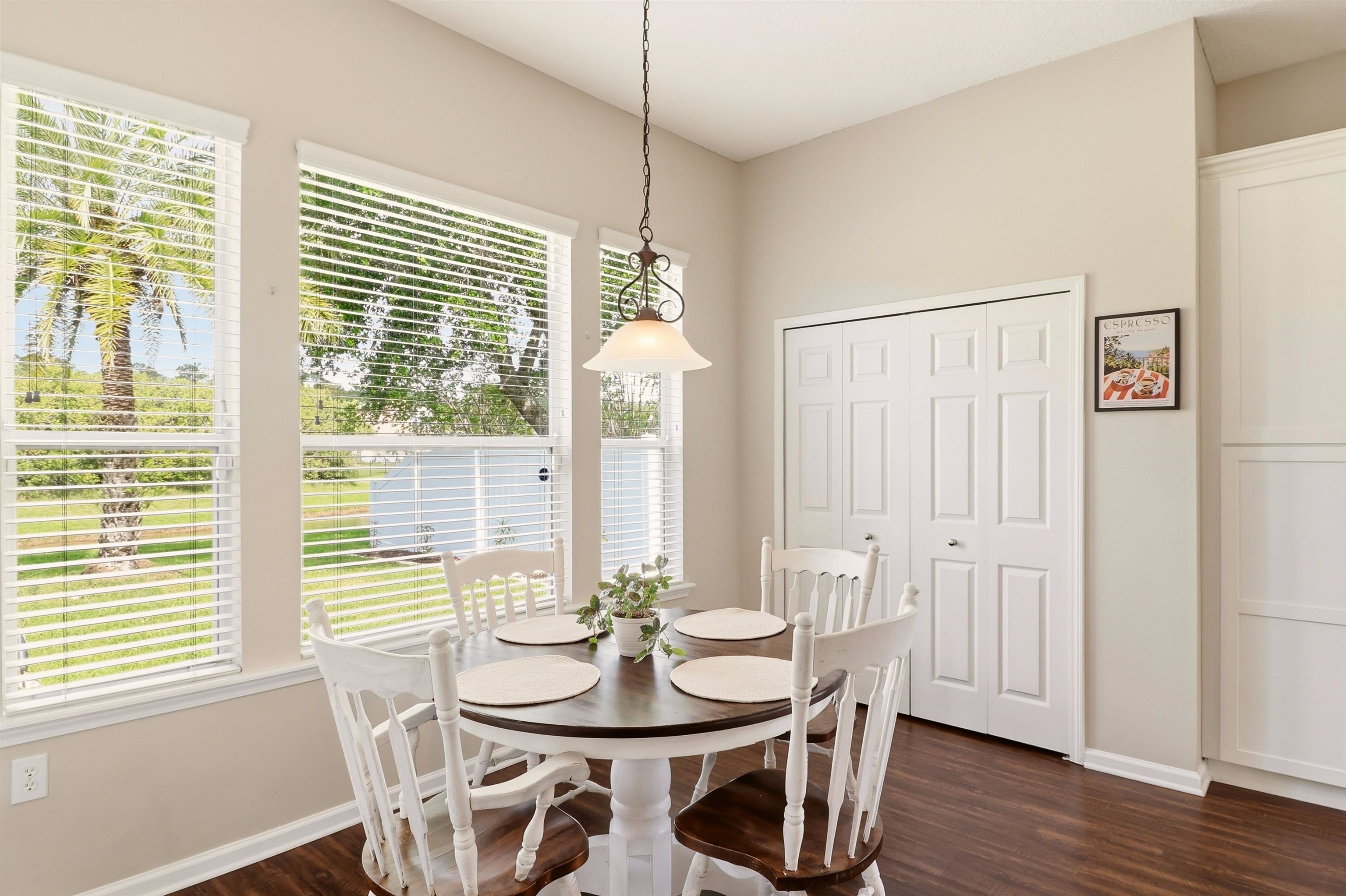 2117 Swallowtail Ln