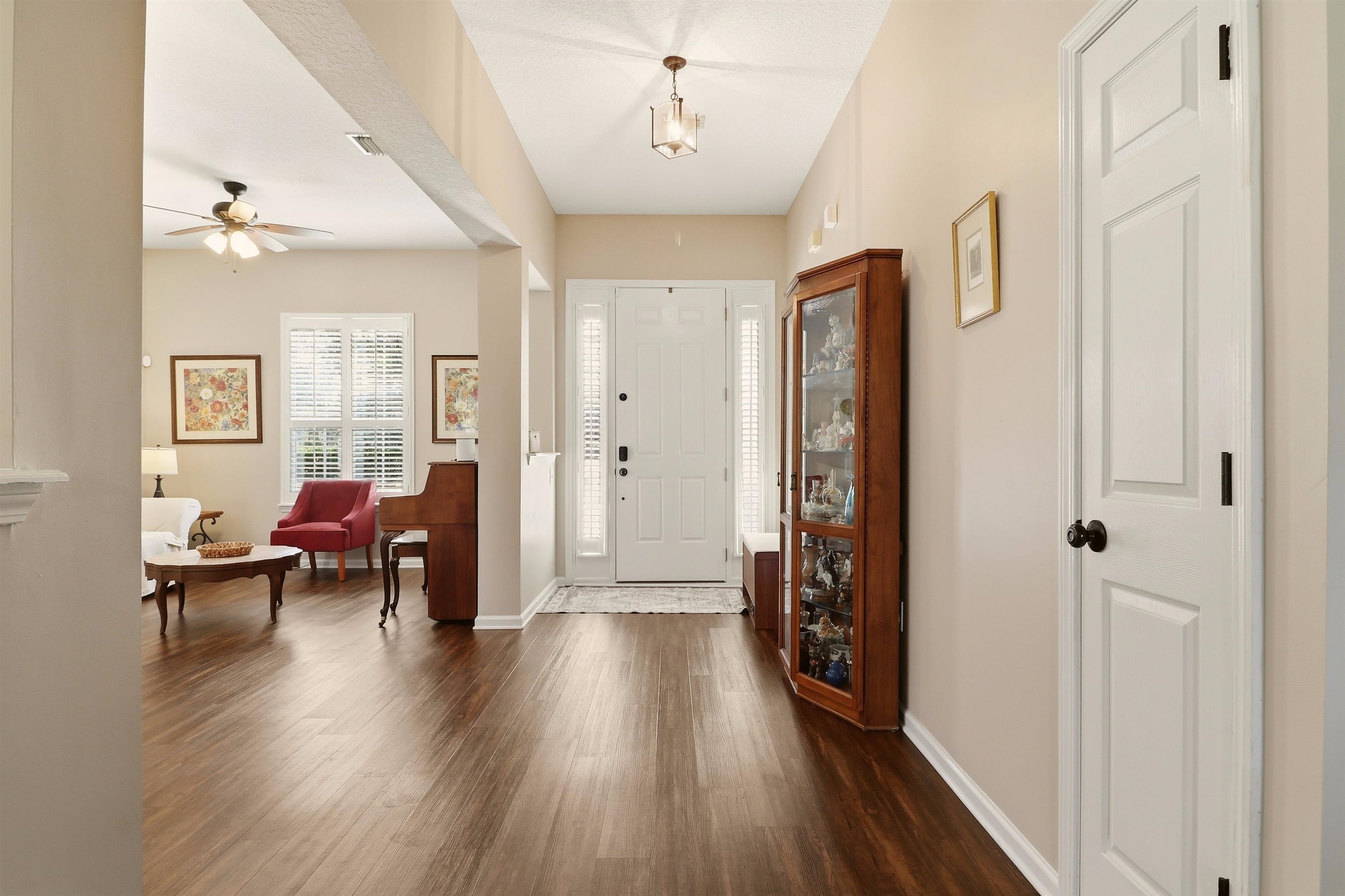2117 Swallowtail Ln