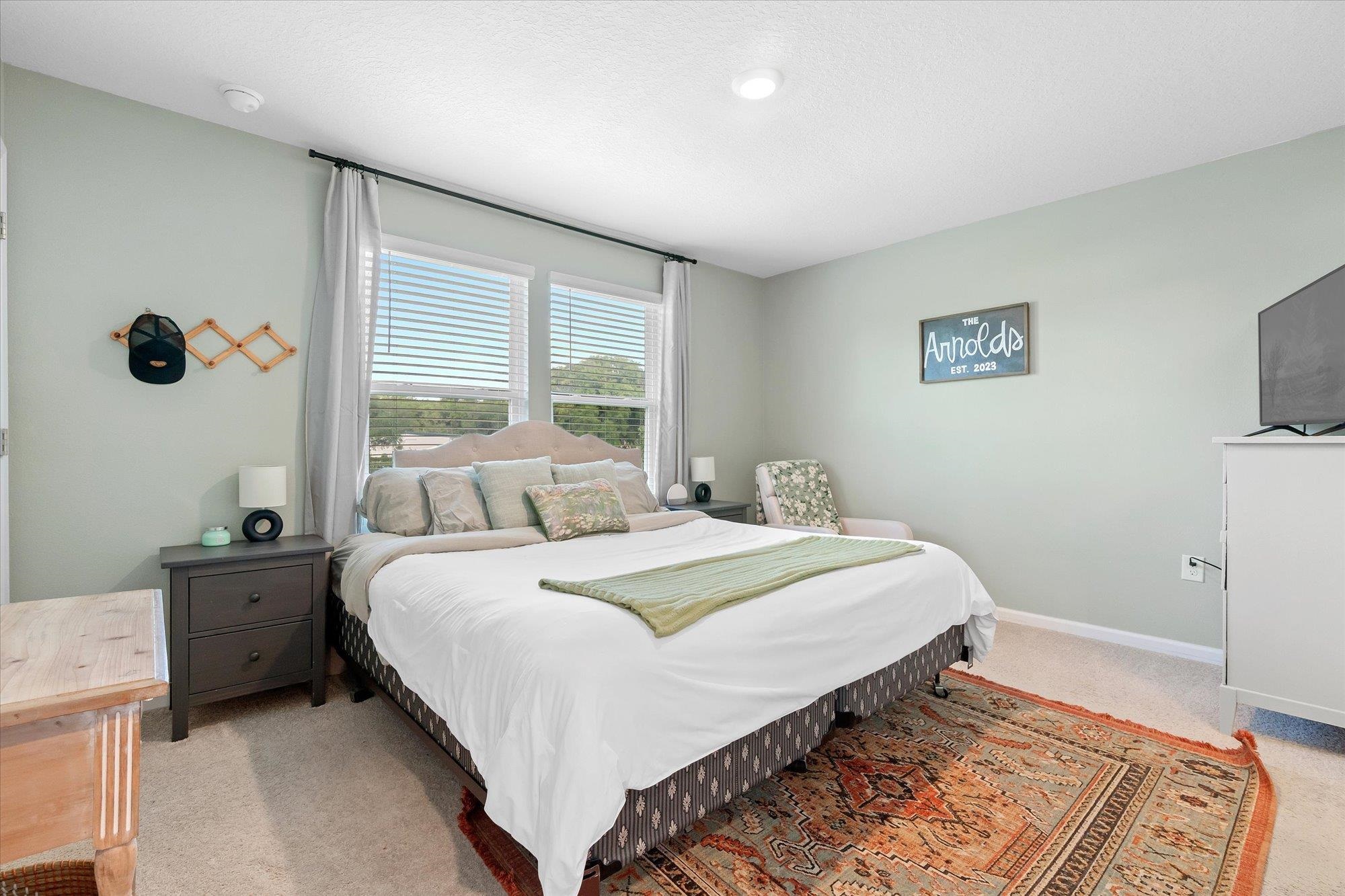 212 Whispering Brook Dr