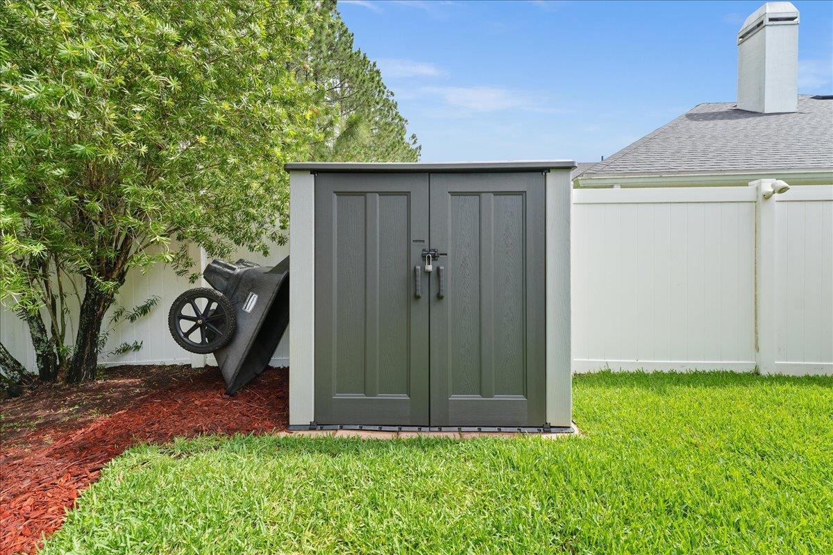 1232 Harbour Town Dr