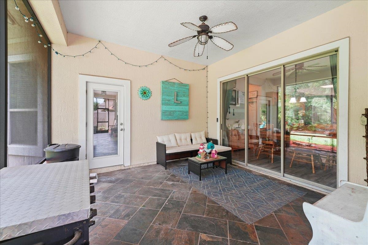 1232 Harbour Town Dr