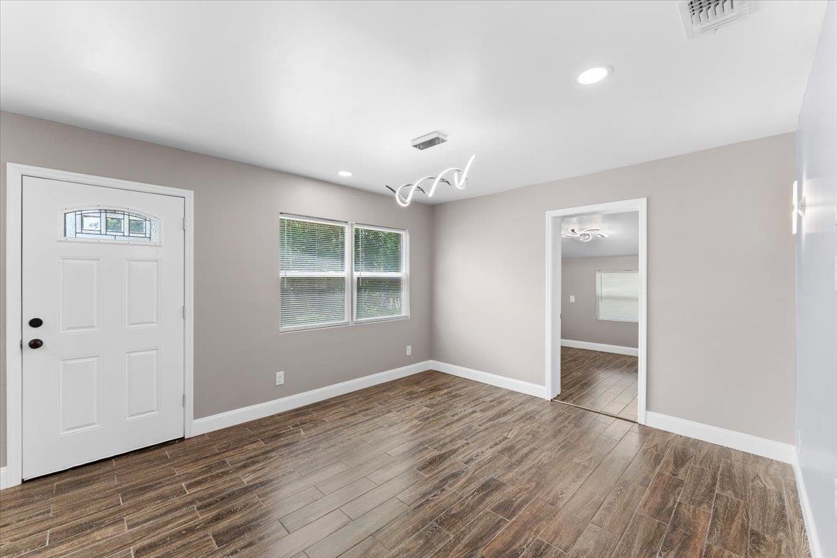 629 Cedar Park Dr