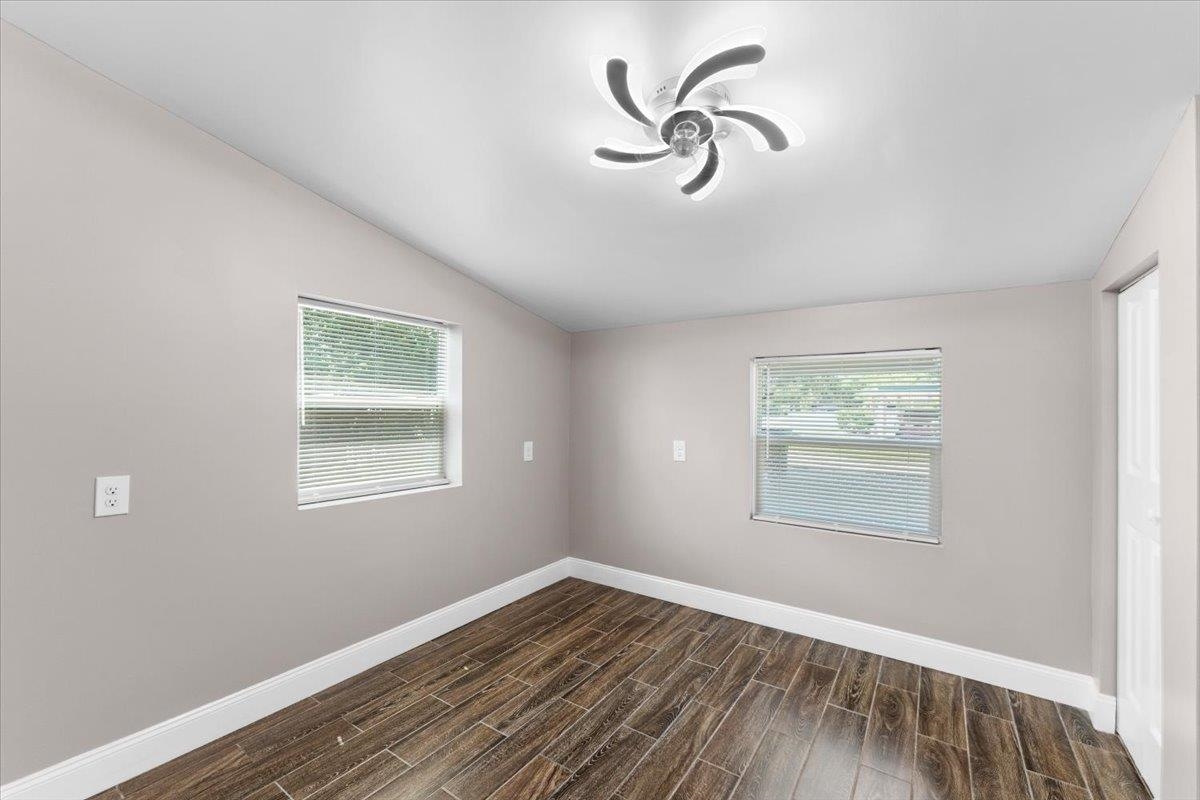 629 Cedar Park Dr