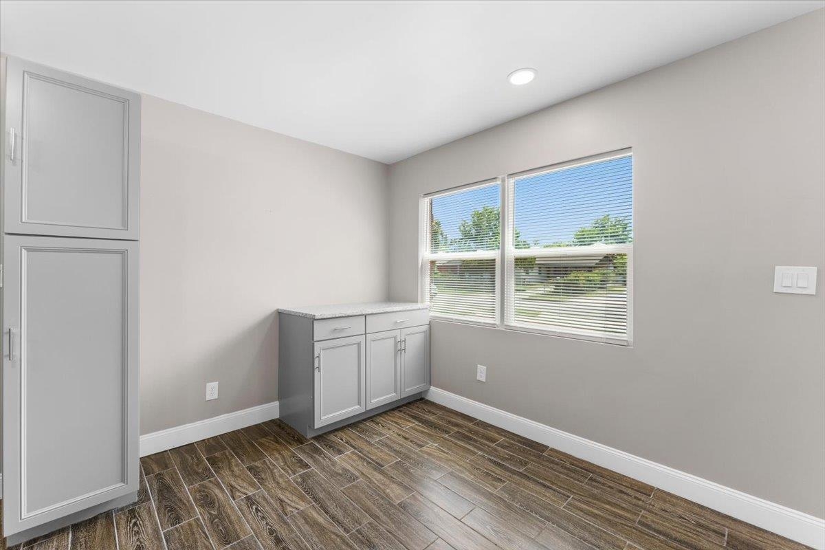 629 Cedar Park Dr