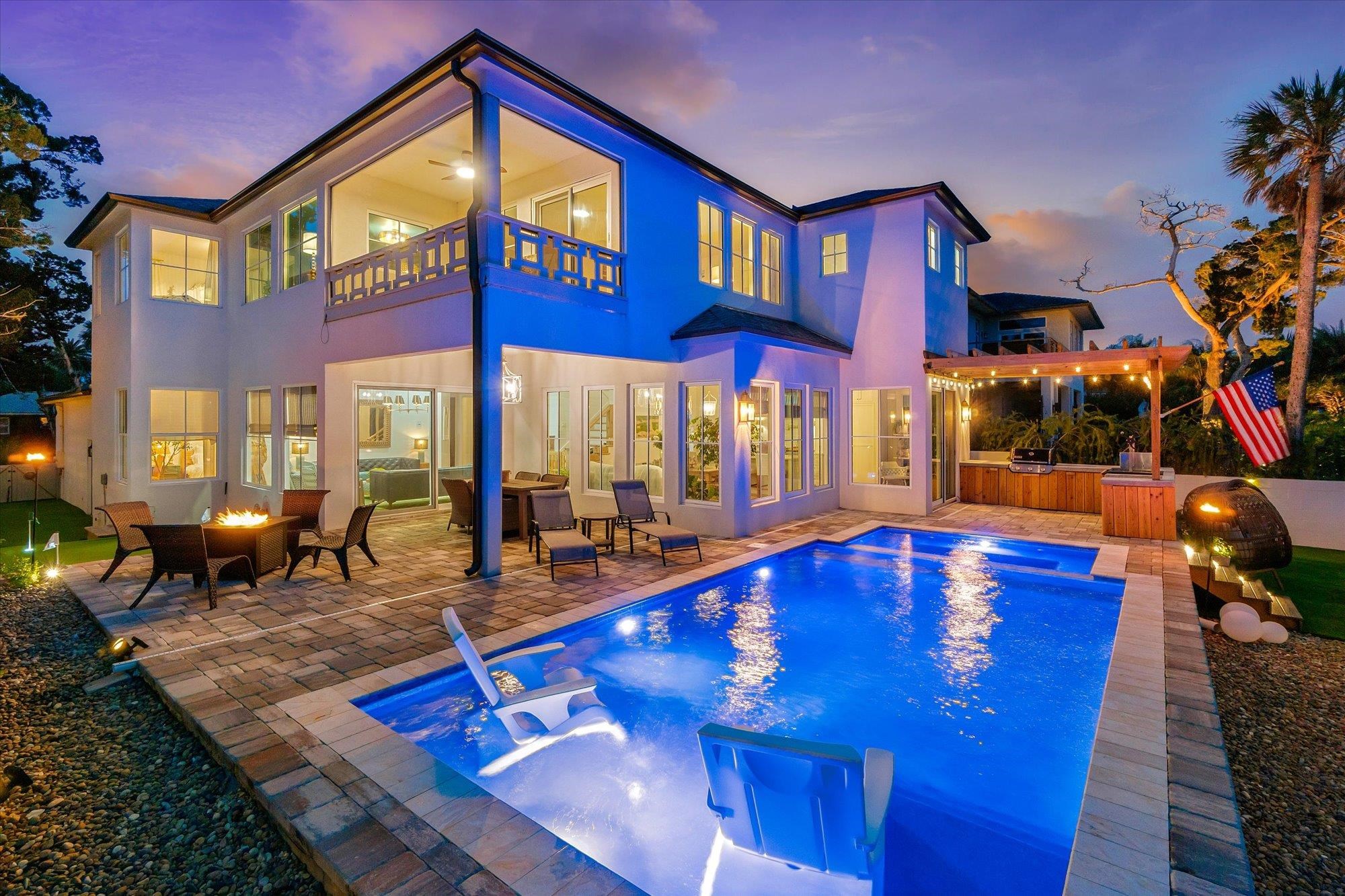 251 S Matanzas Blvd