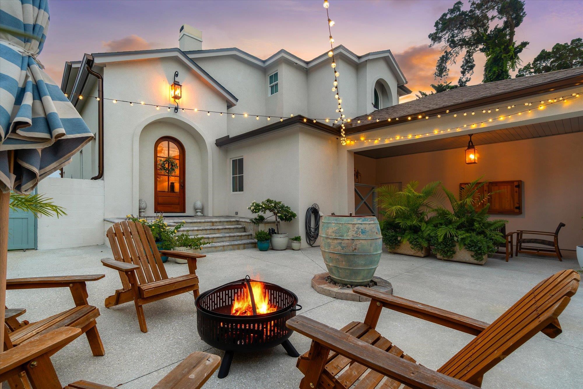 251 S Matanzas Blvd