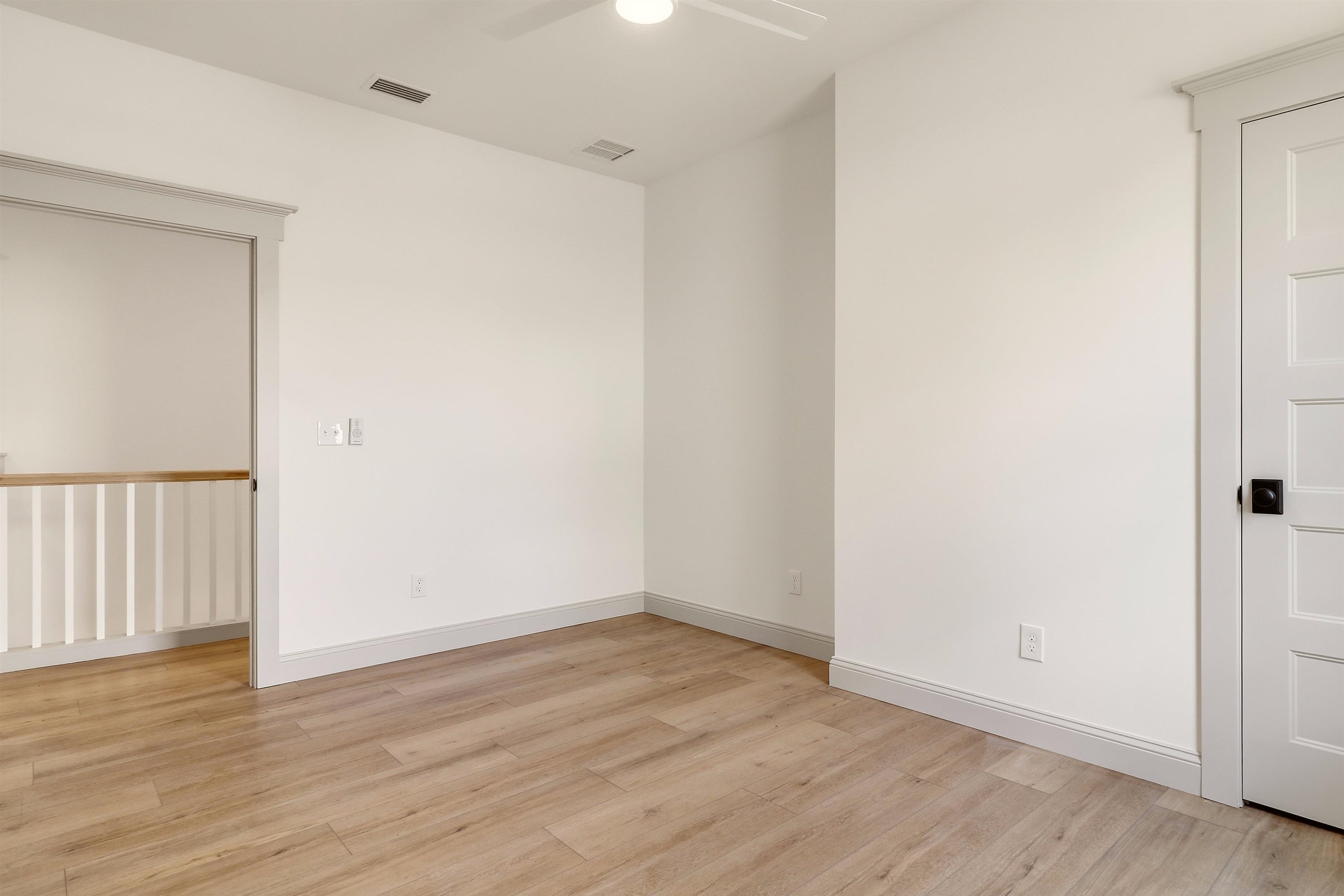 22 Joiner St
