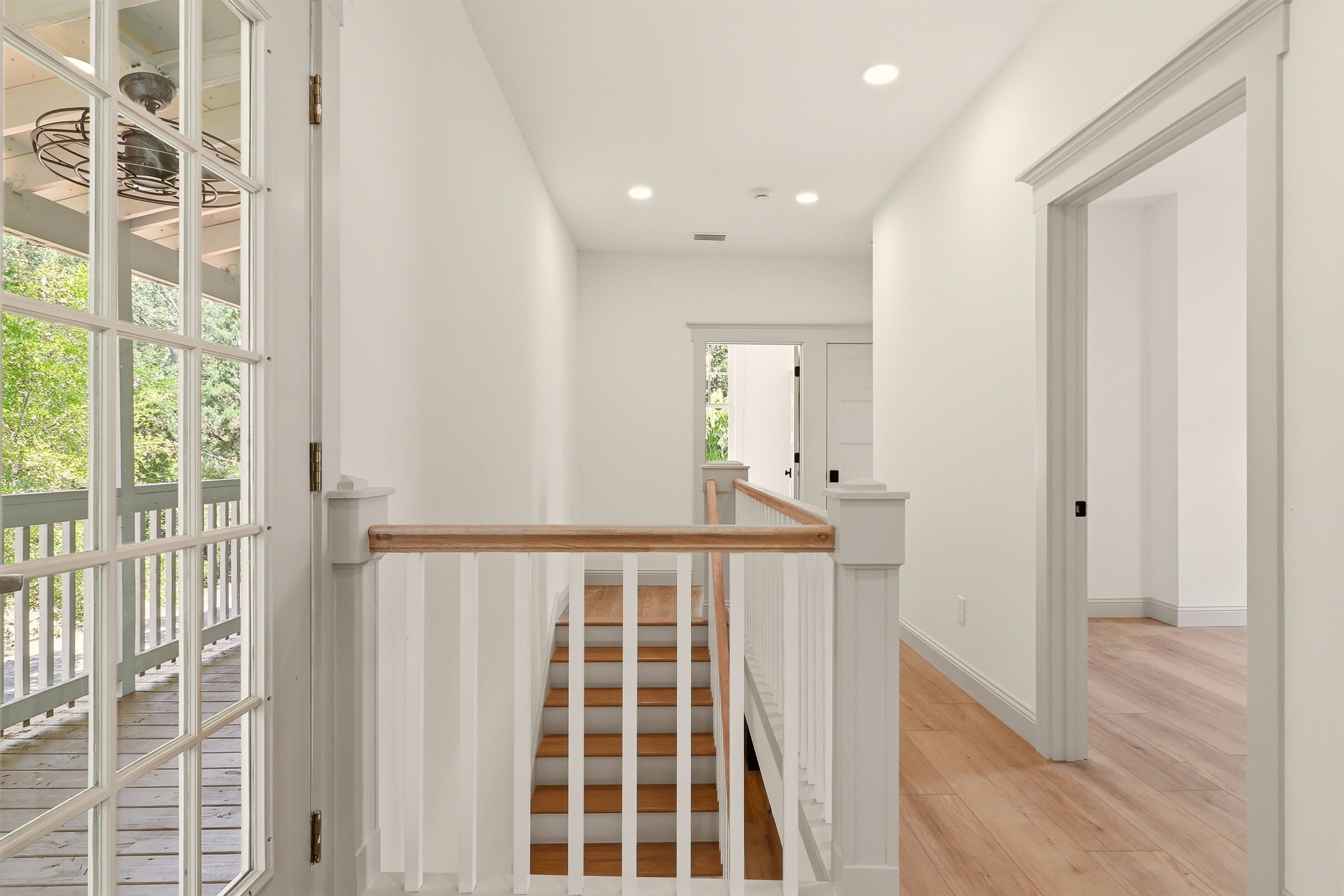 22 Joiner St