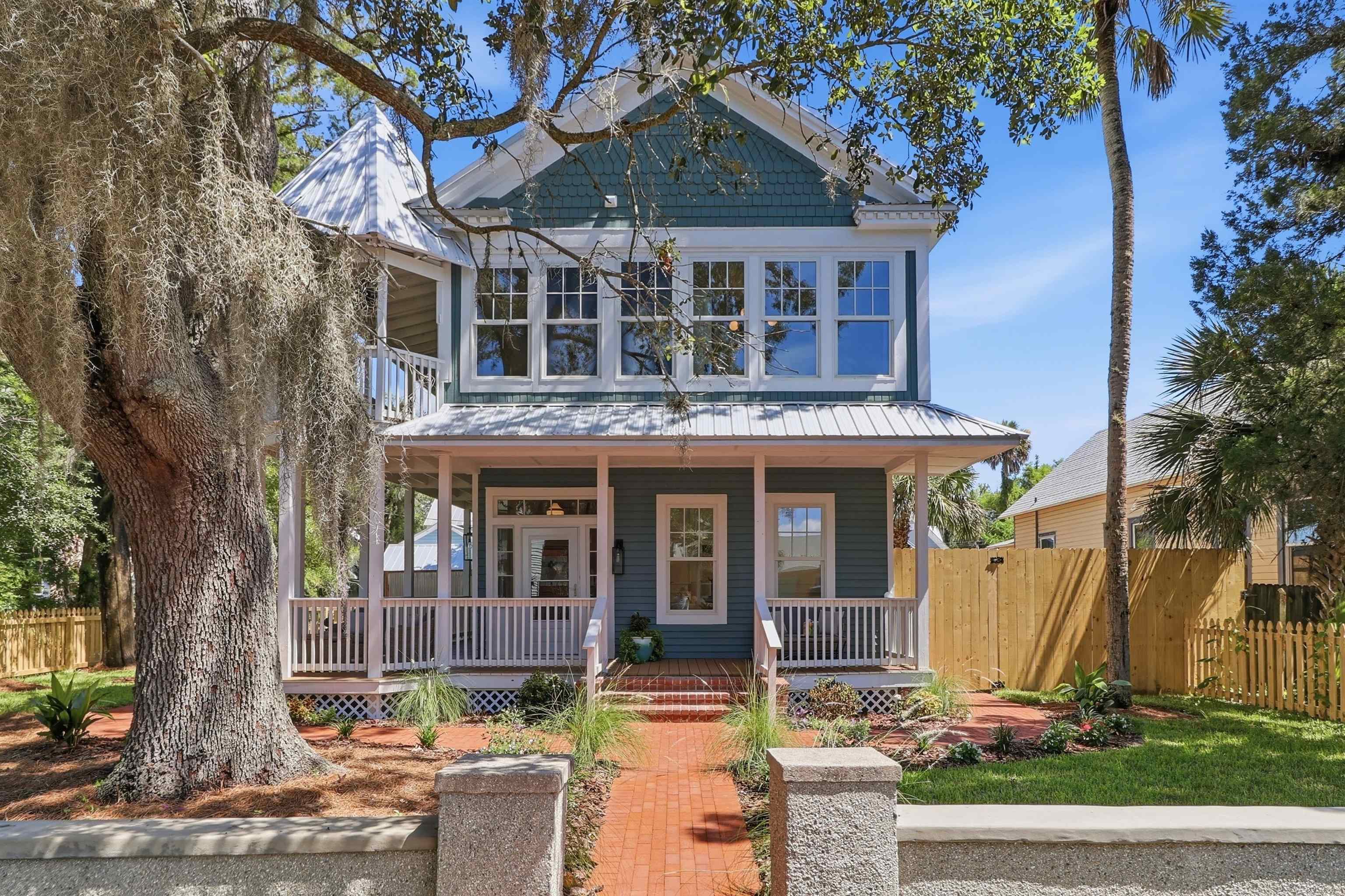 22 Joiner St