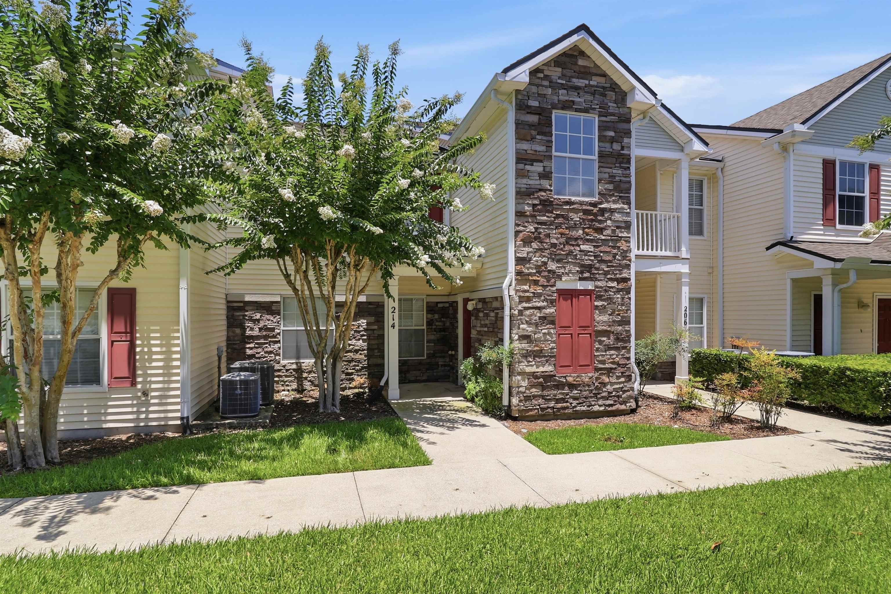 2200 Marsh Hawk Lane Unit: 214