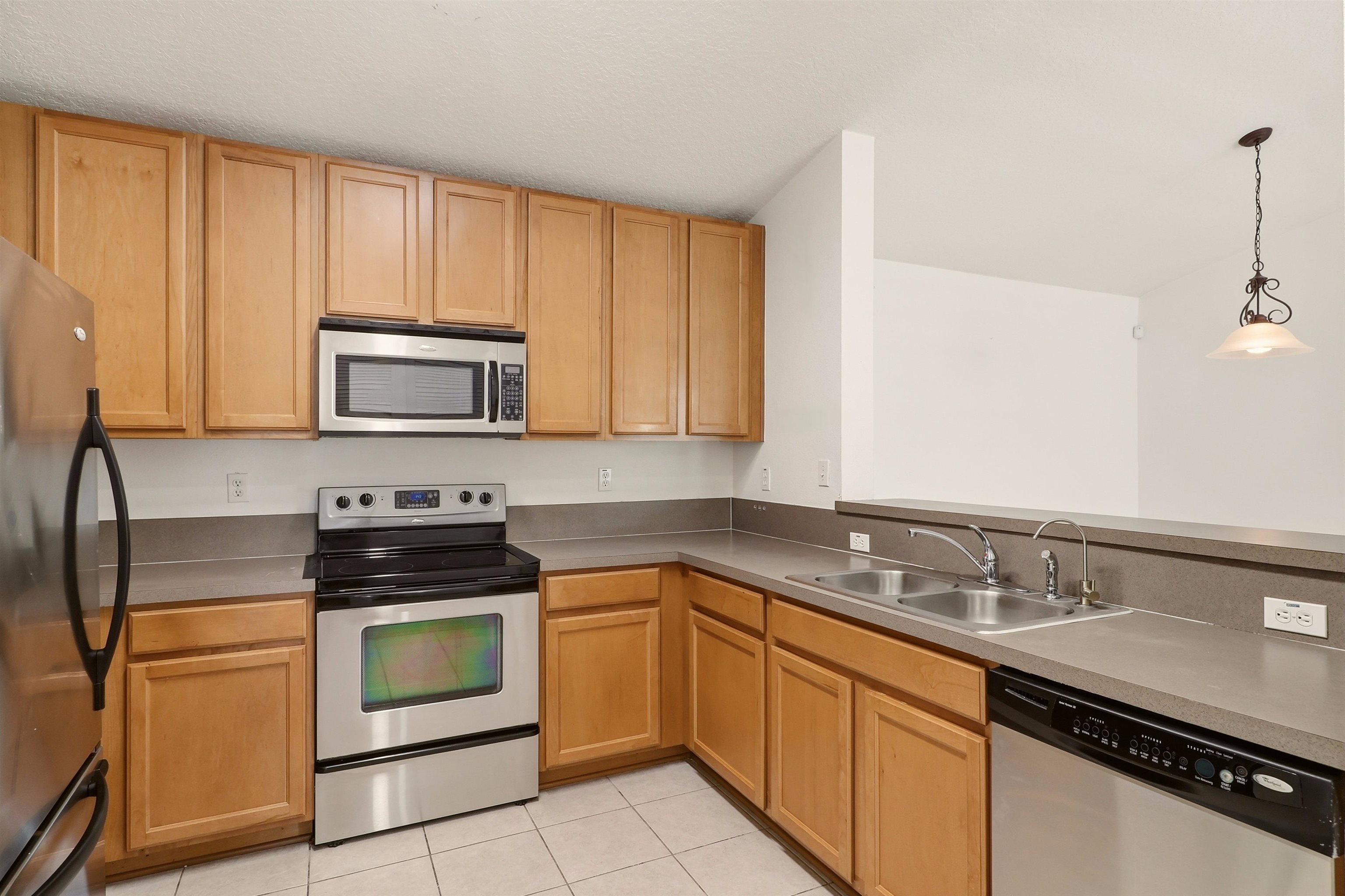 2200 Marsh Hawk Lane Unit: 214