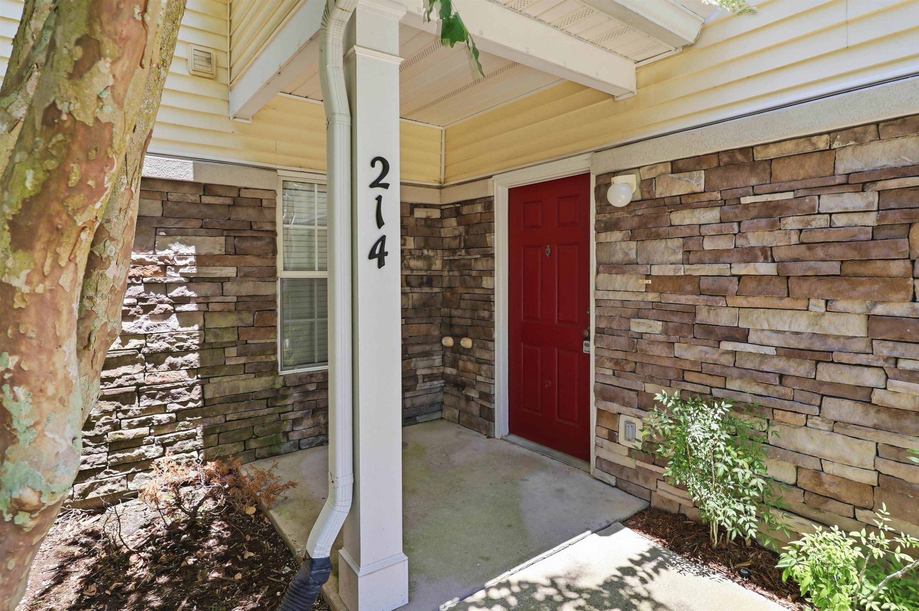 2200 Marsh Hawk Lane Unit: 214