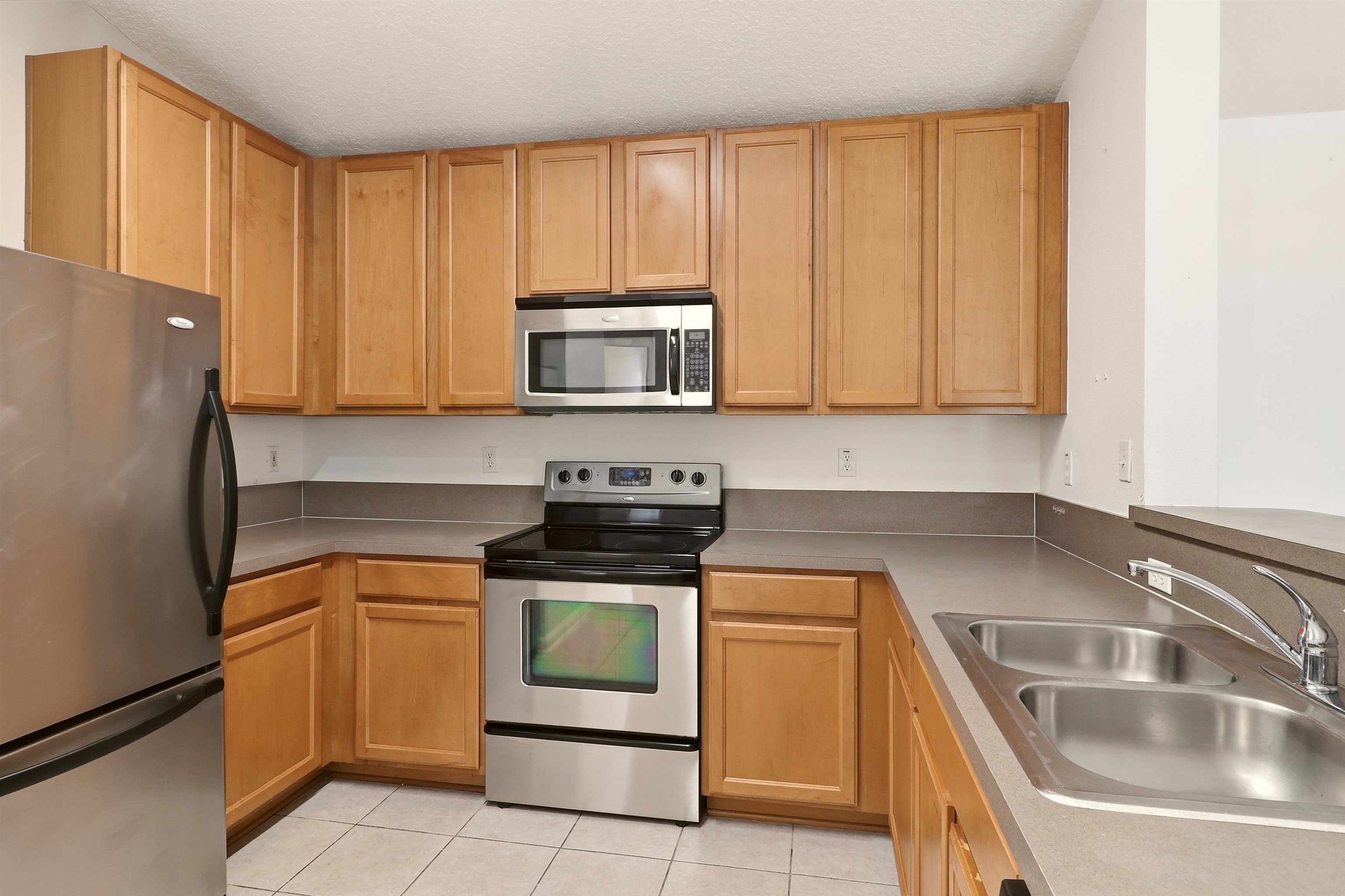 2200 Marsh Hawk Lane Unit: 214