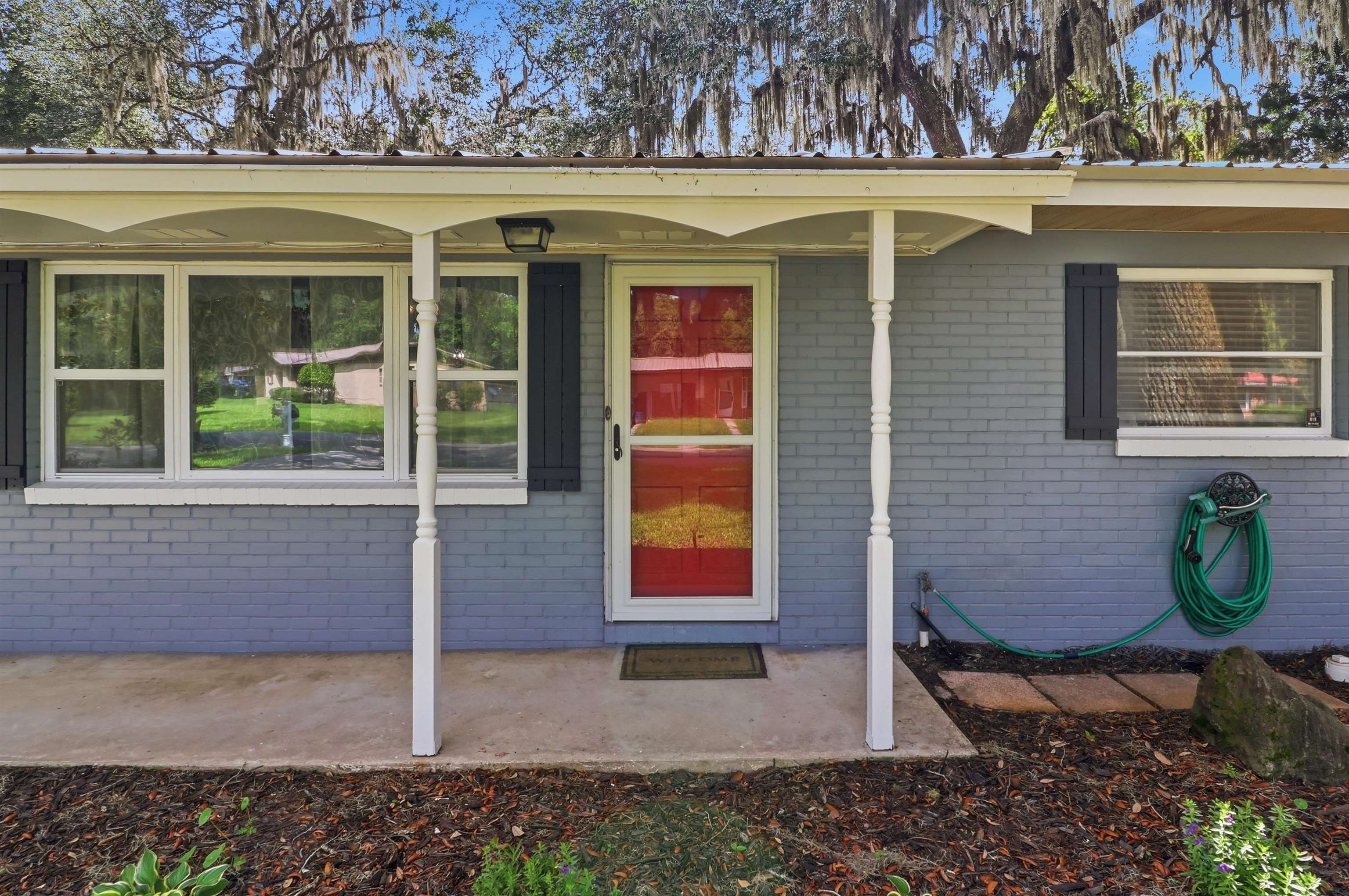 135 Crestwood Ave