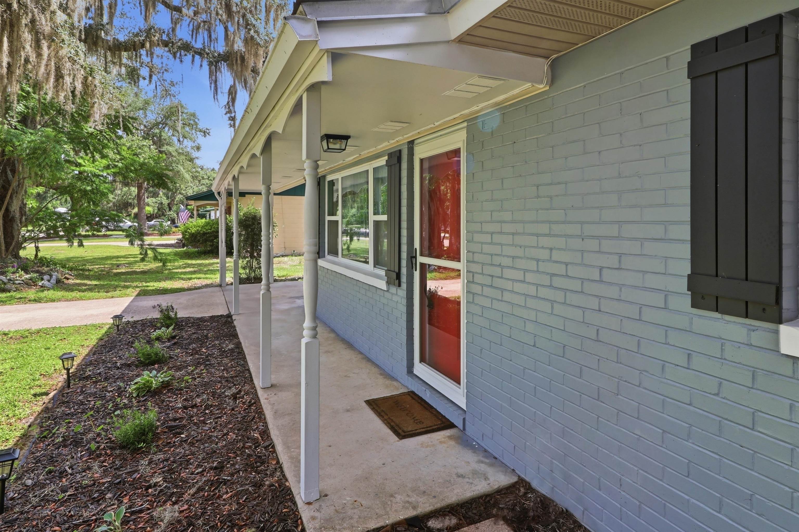 135 Crestwood Ave