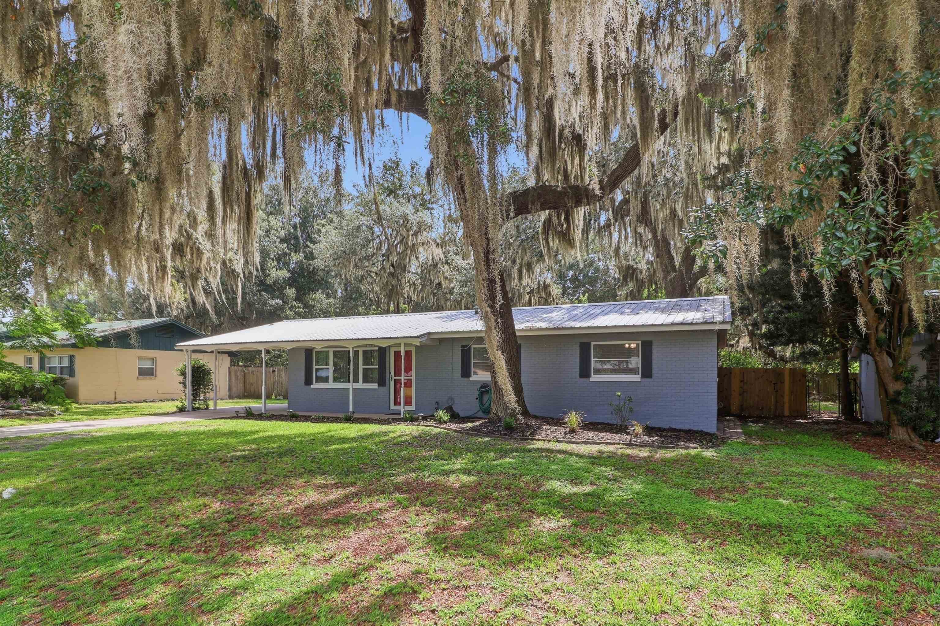 135 Crestwood Ave