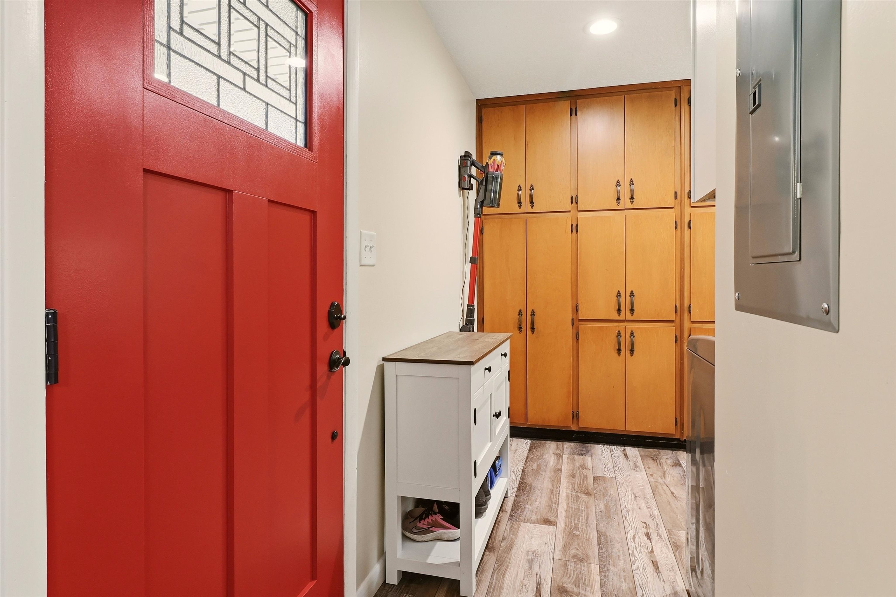 135 Crestwood Ave