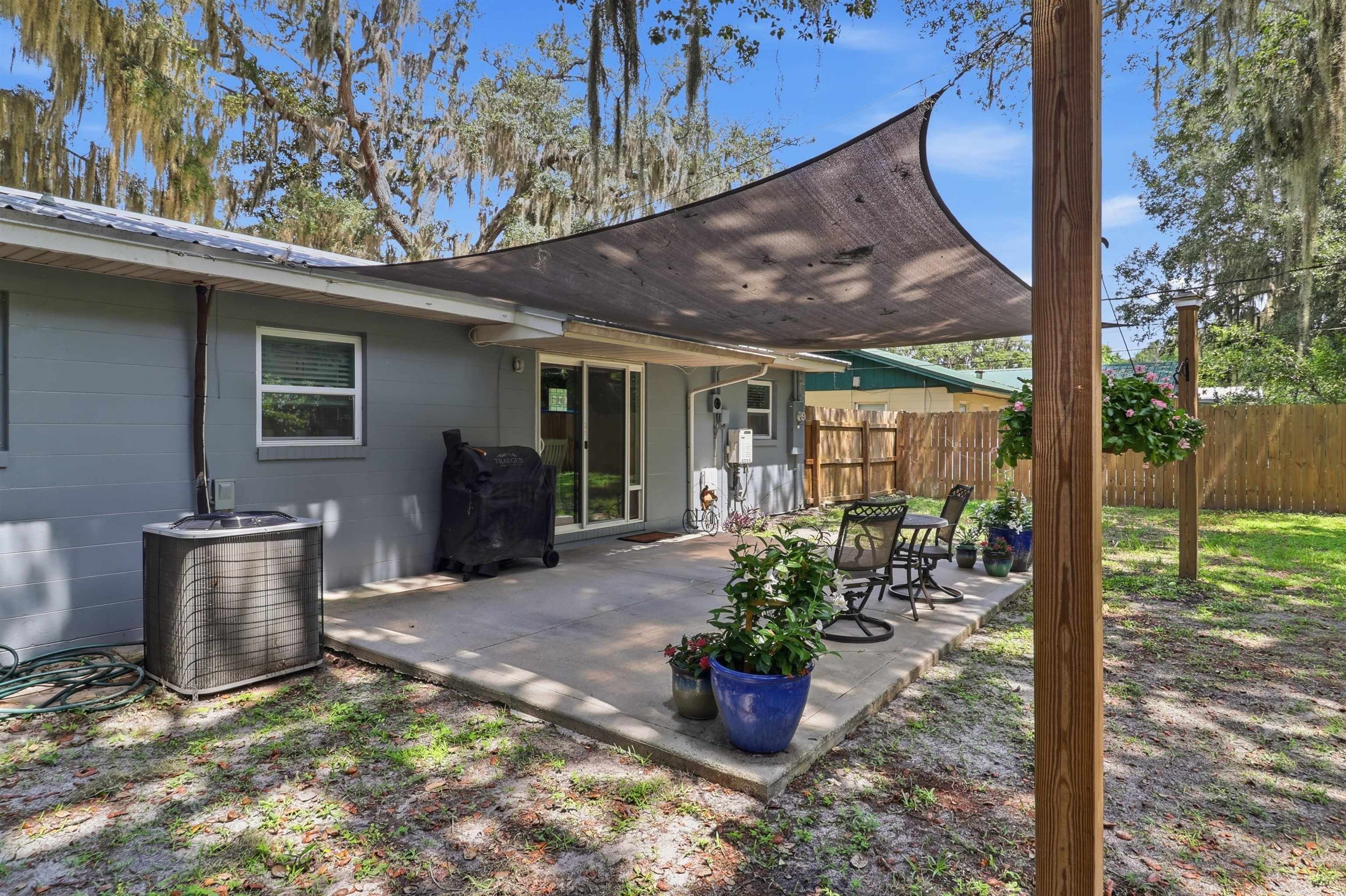 135 Crestwood Ave