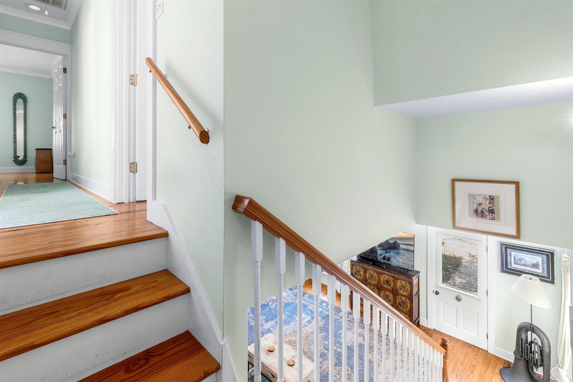 18 Locust St