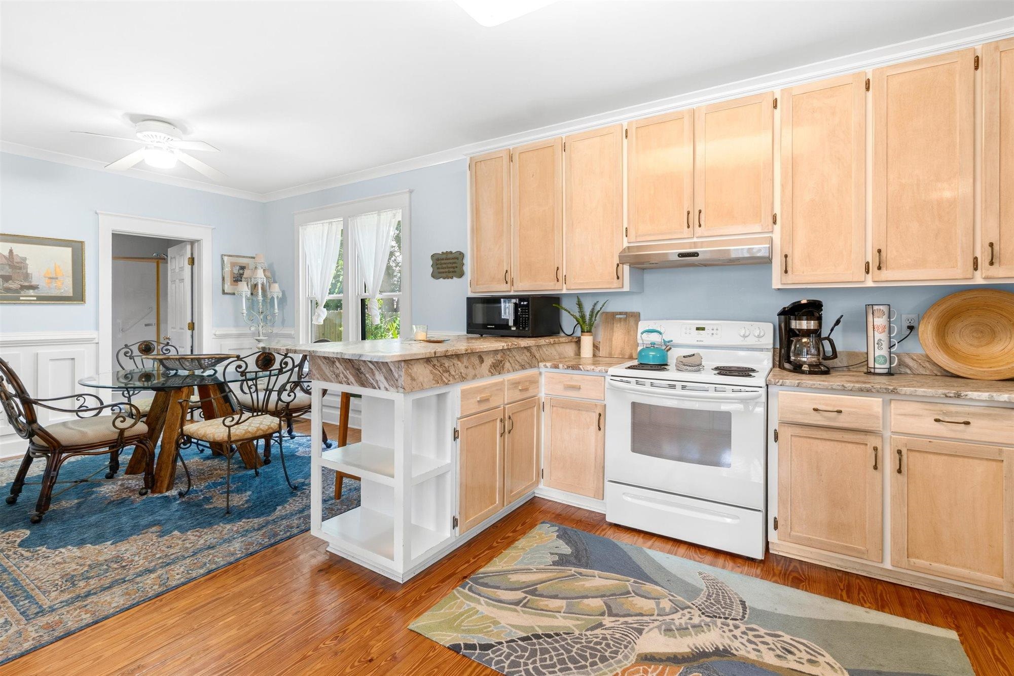 18 Locust St