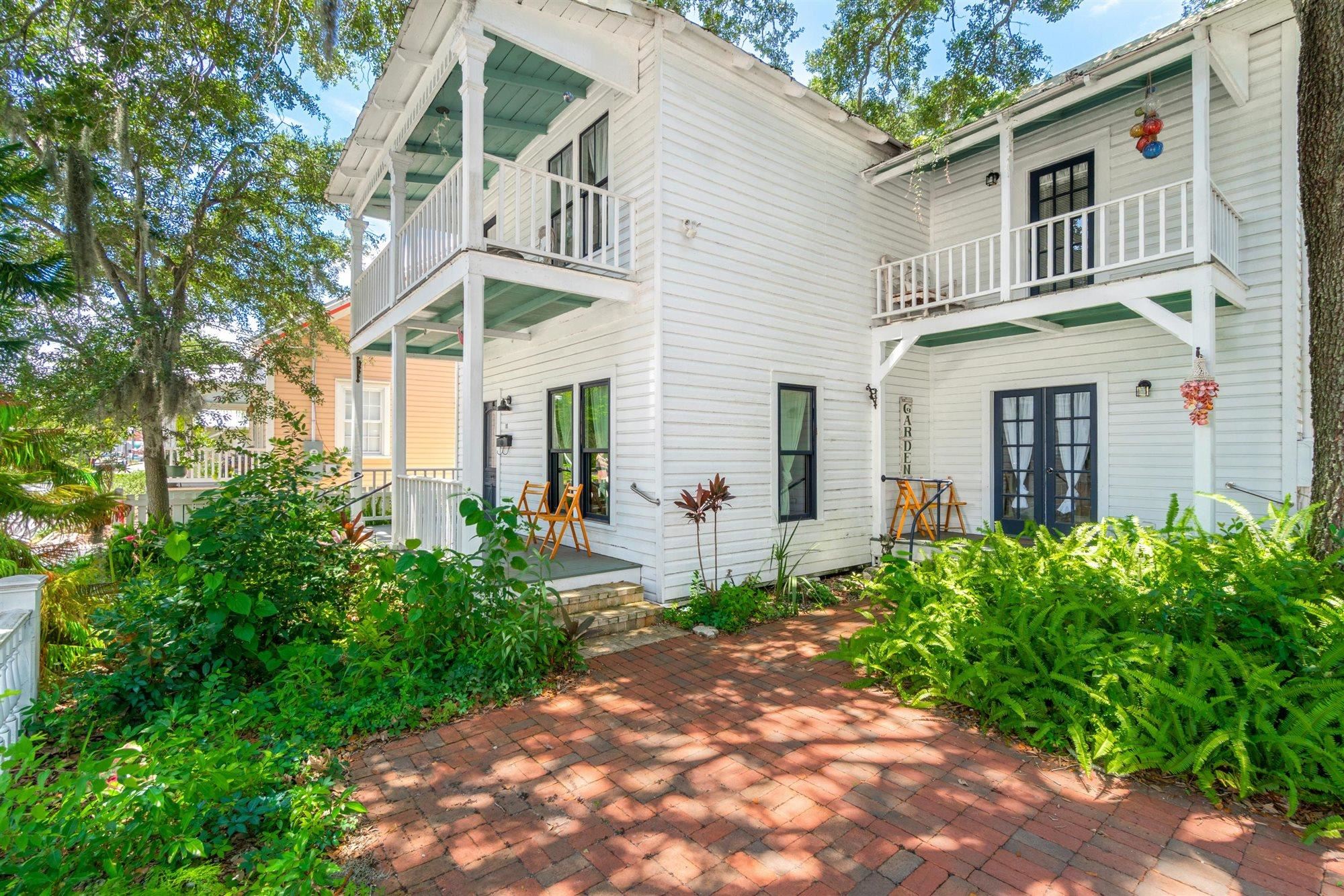 18 Locust St