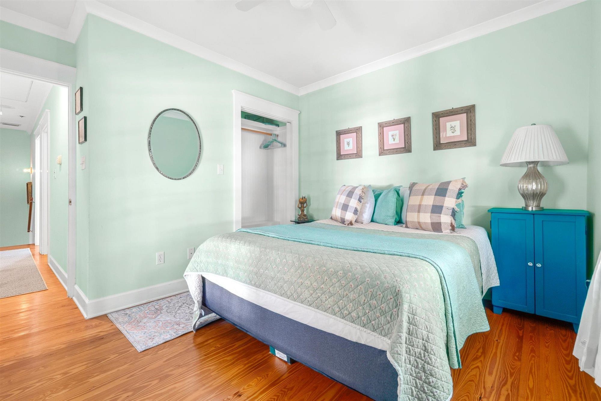18 Locust St