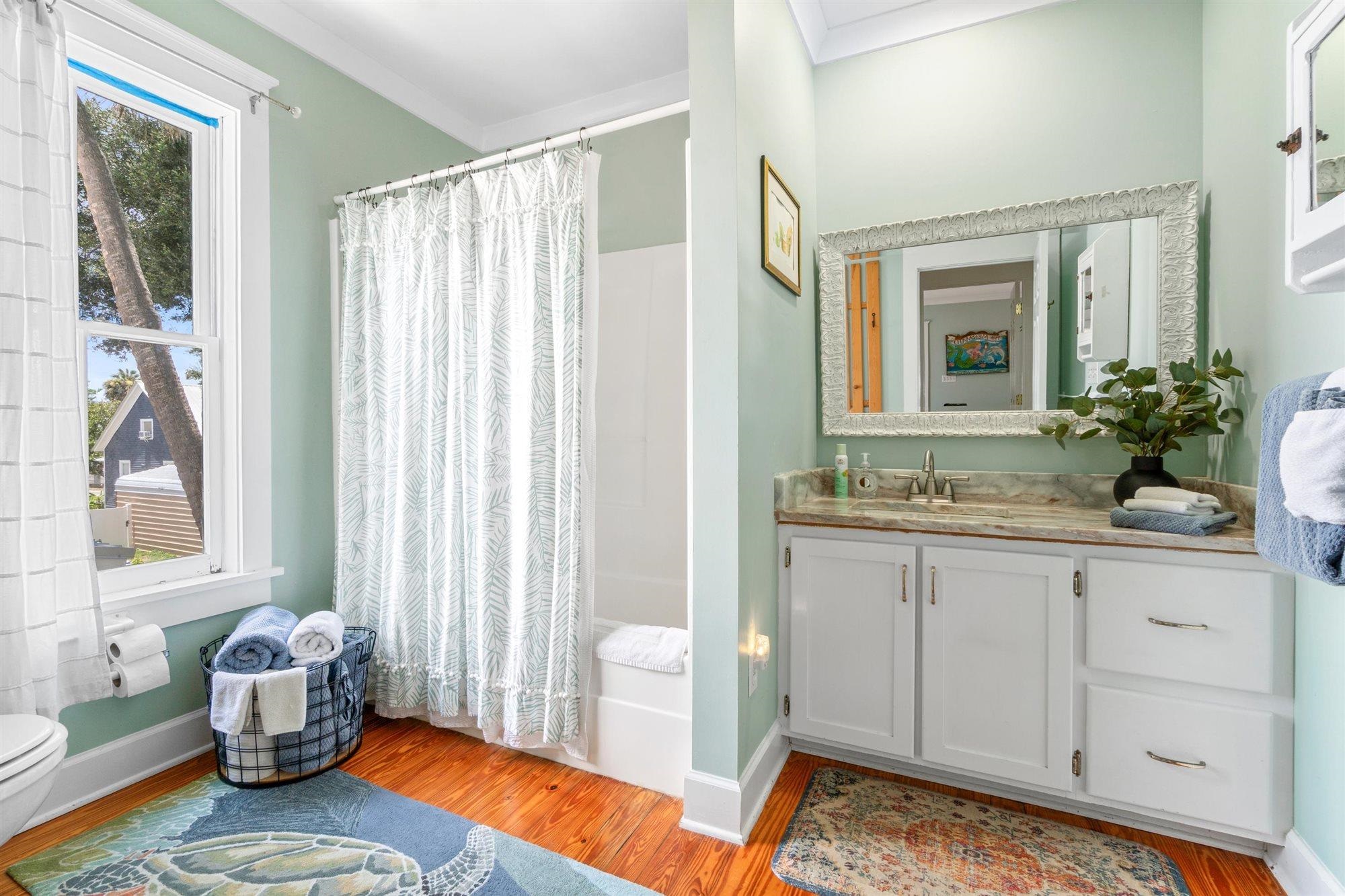 18 Locust St