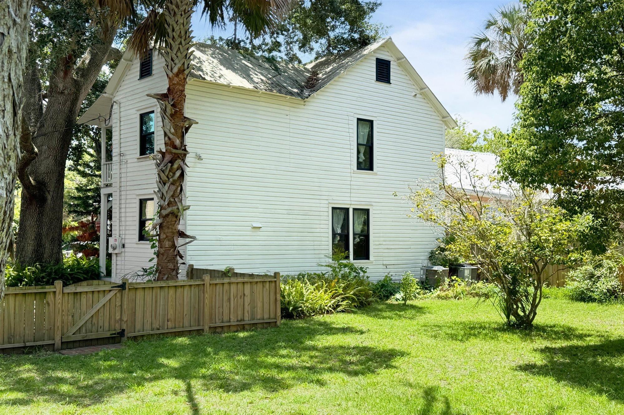 18 Locust St