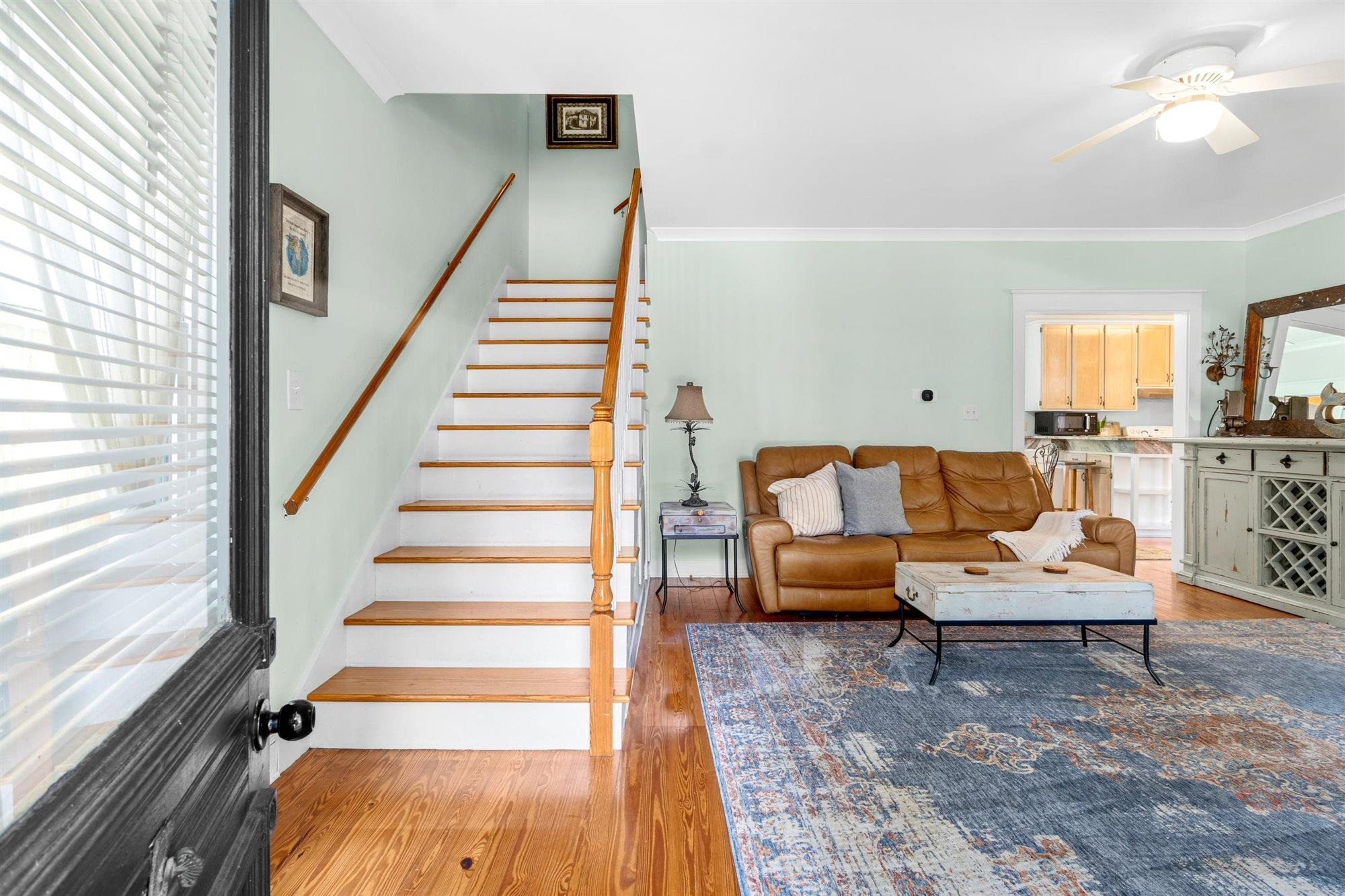 18 Locust St