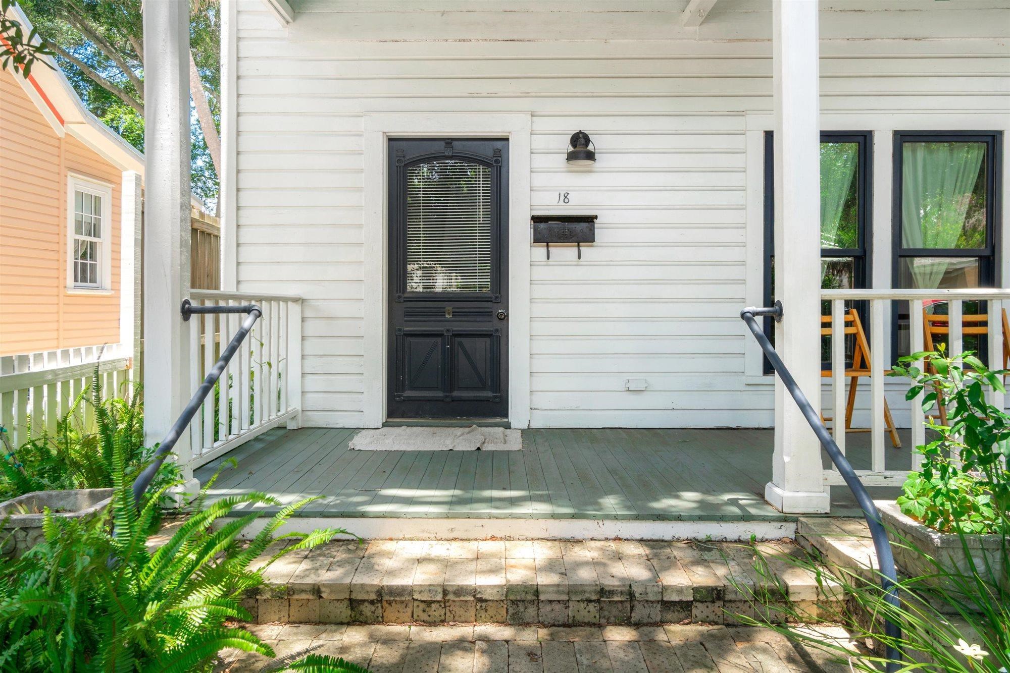 18 Locust St