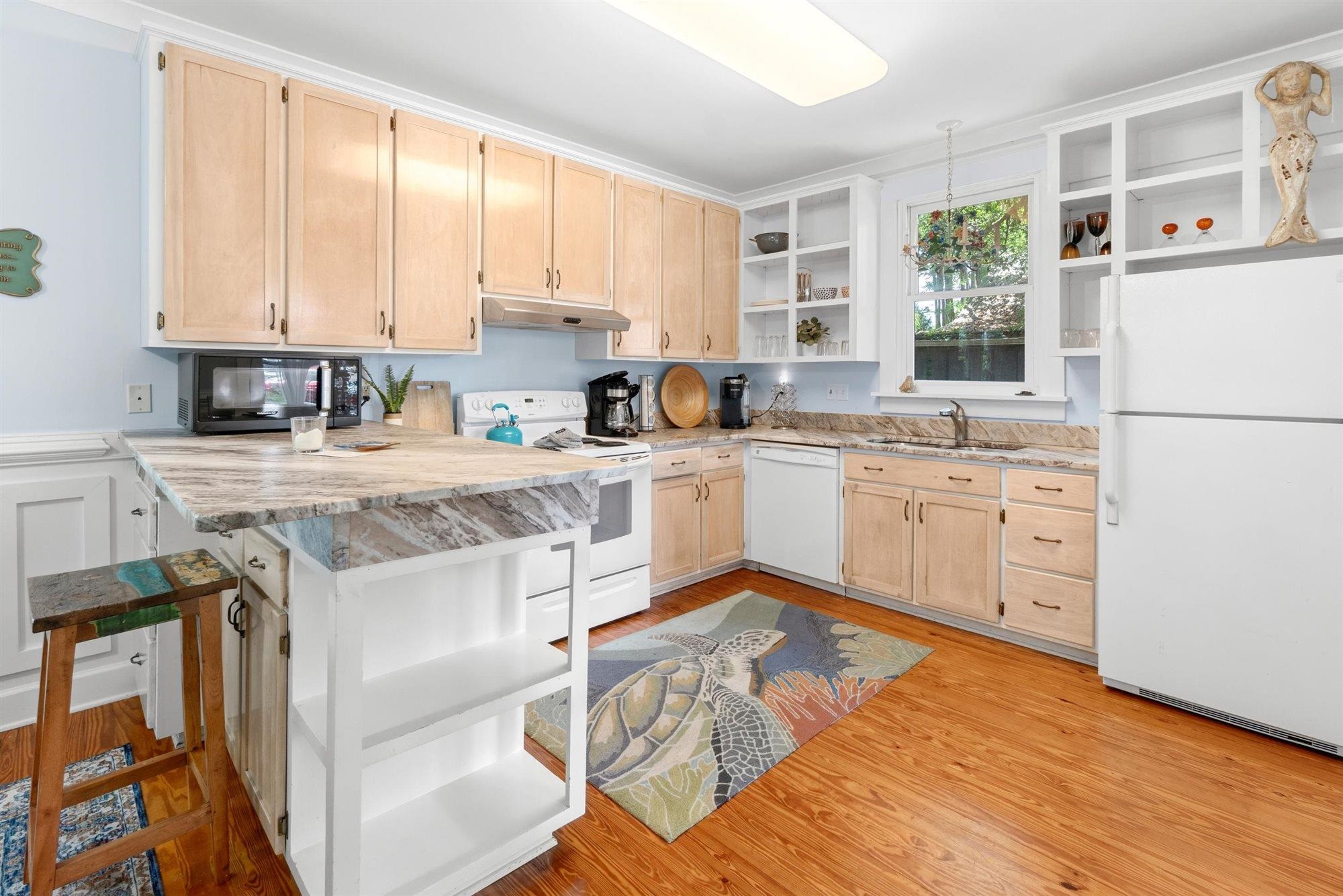 18 Locust St