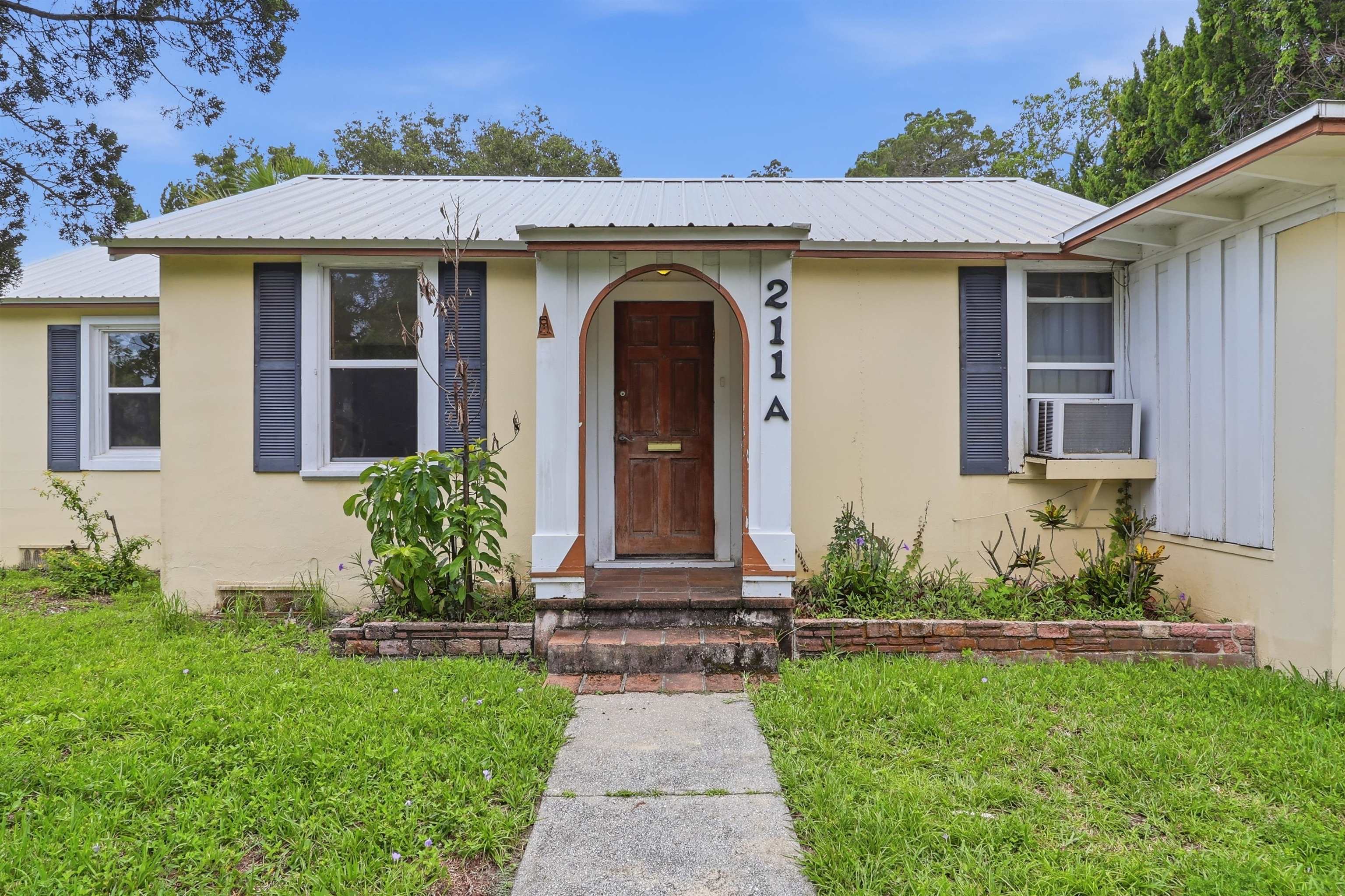 211 Flagler Blvd