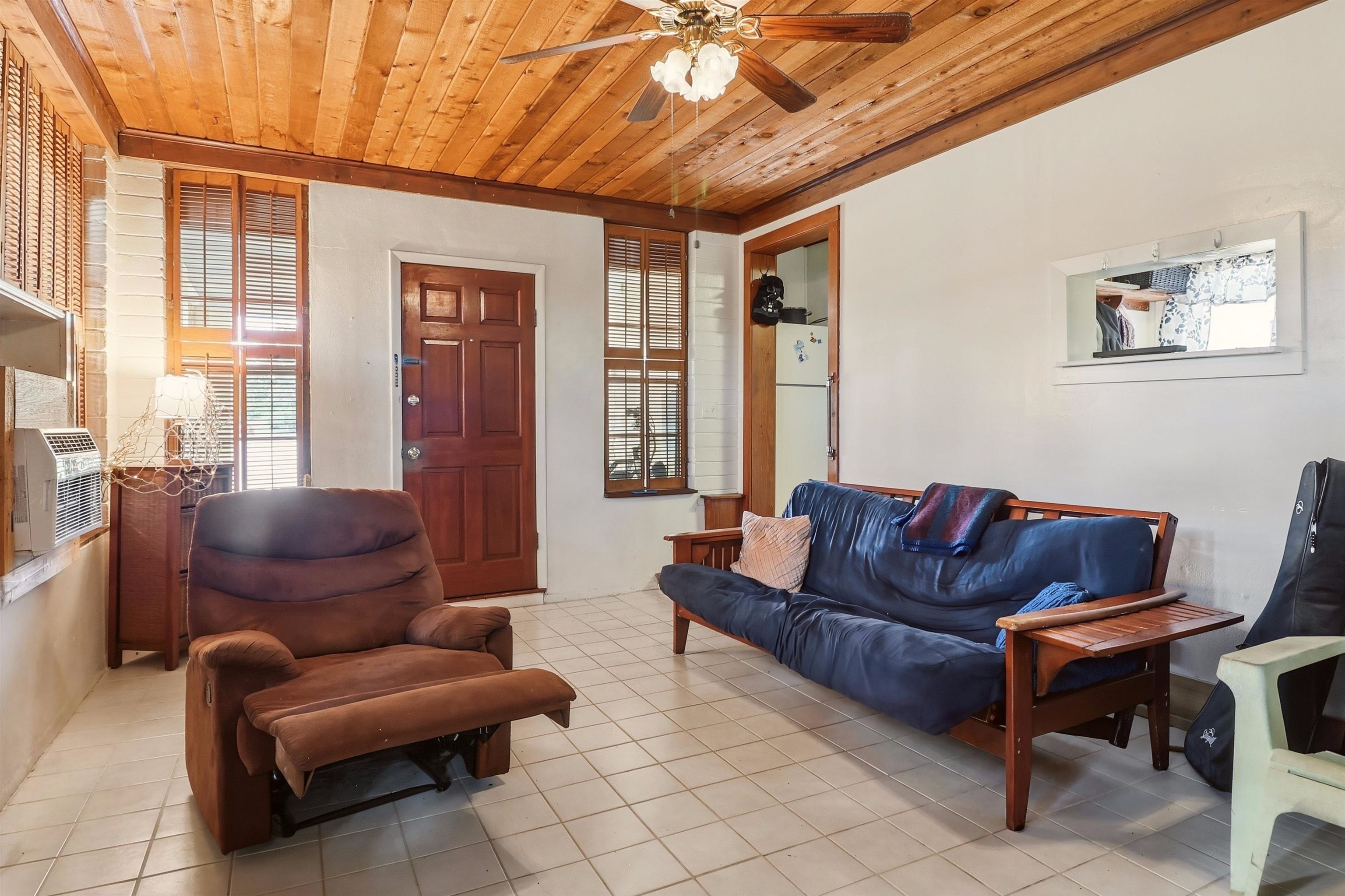 211 Flagler Blvd