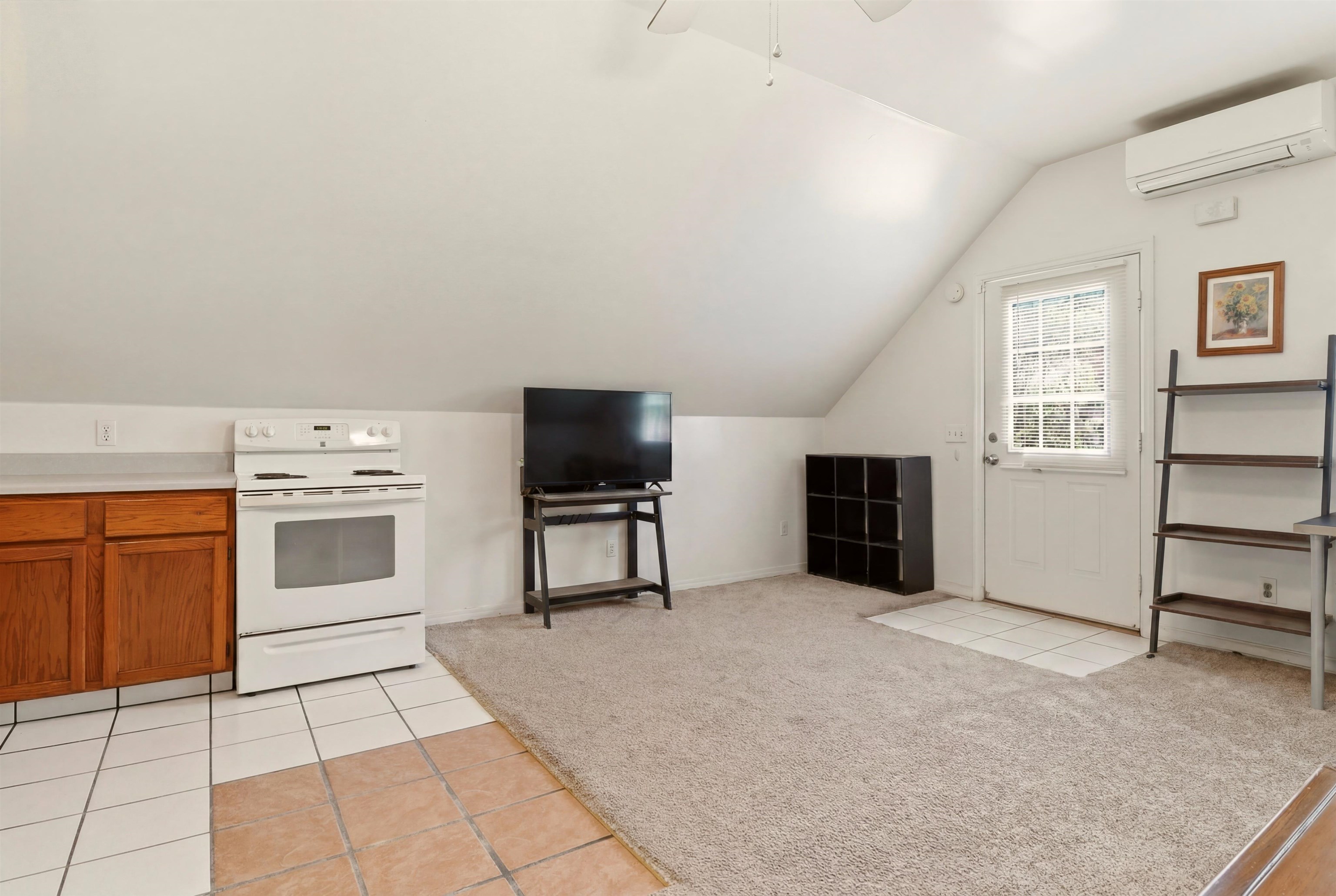 23 Sanchez Ave