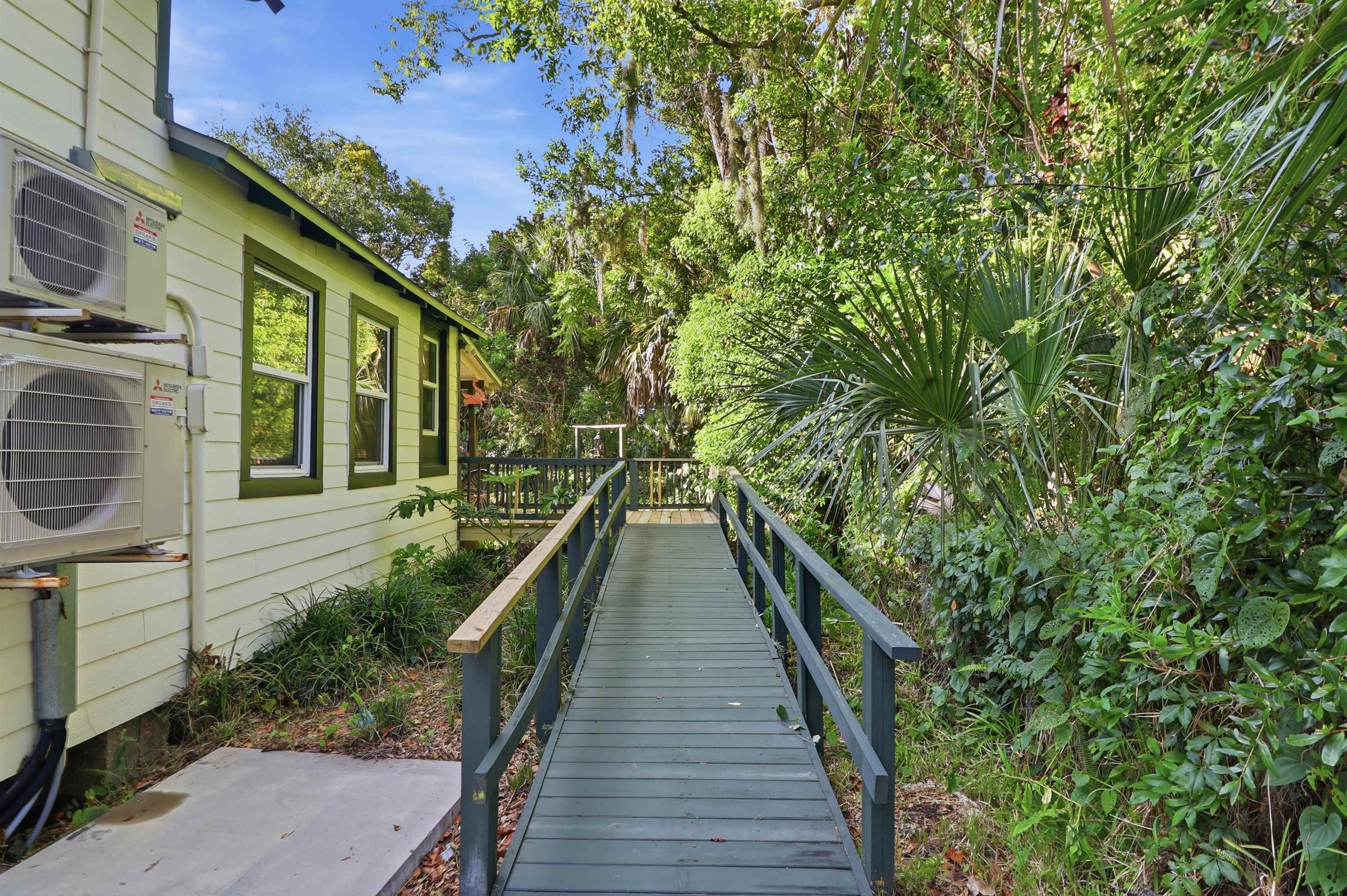 23 Sanchez Ave