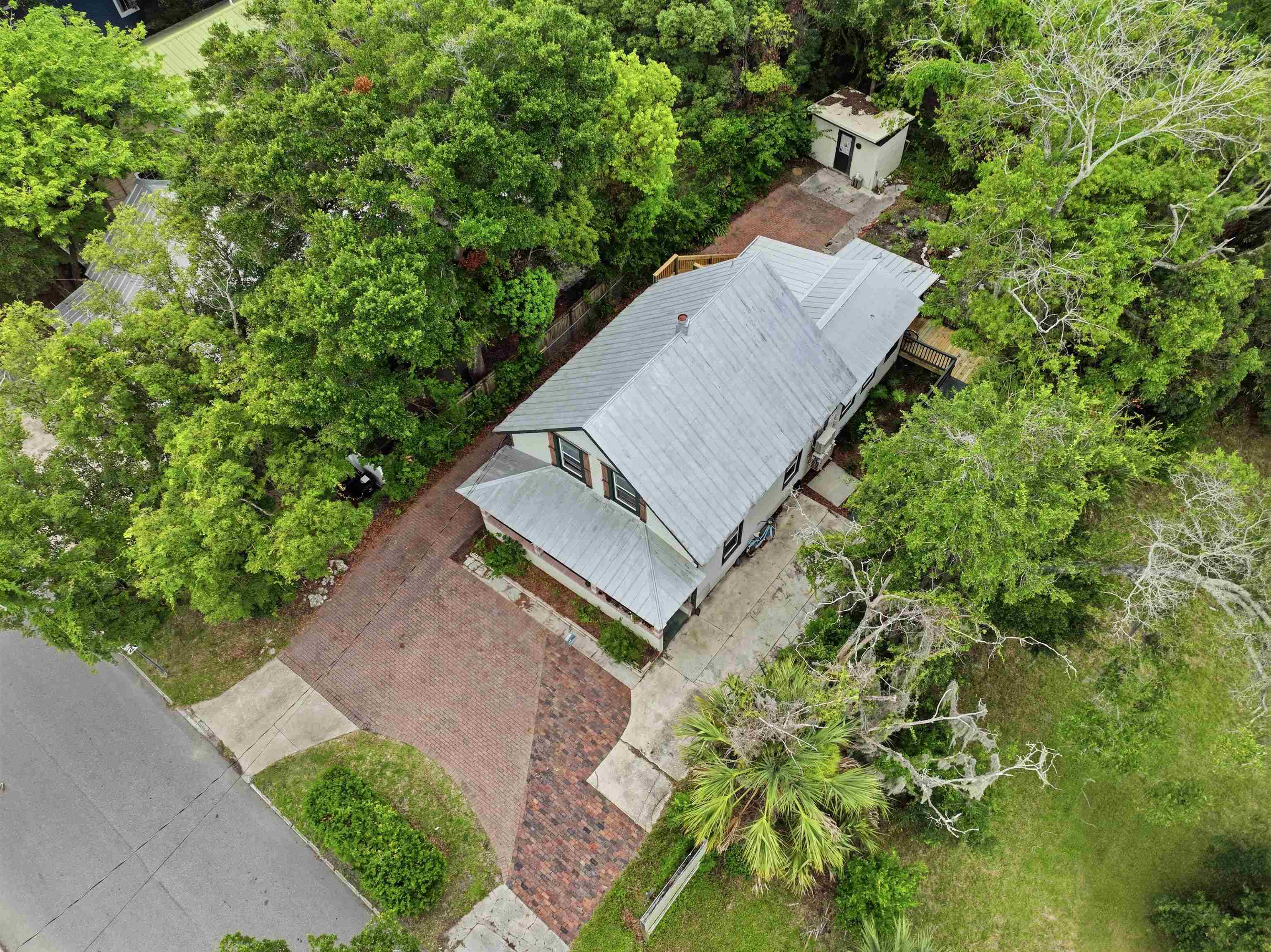 23 Sanchez Ave