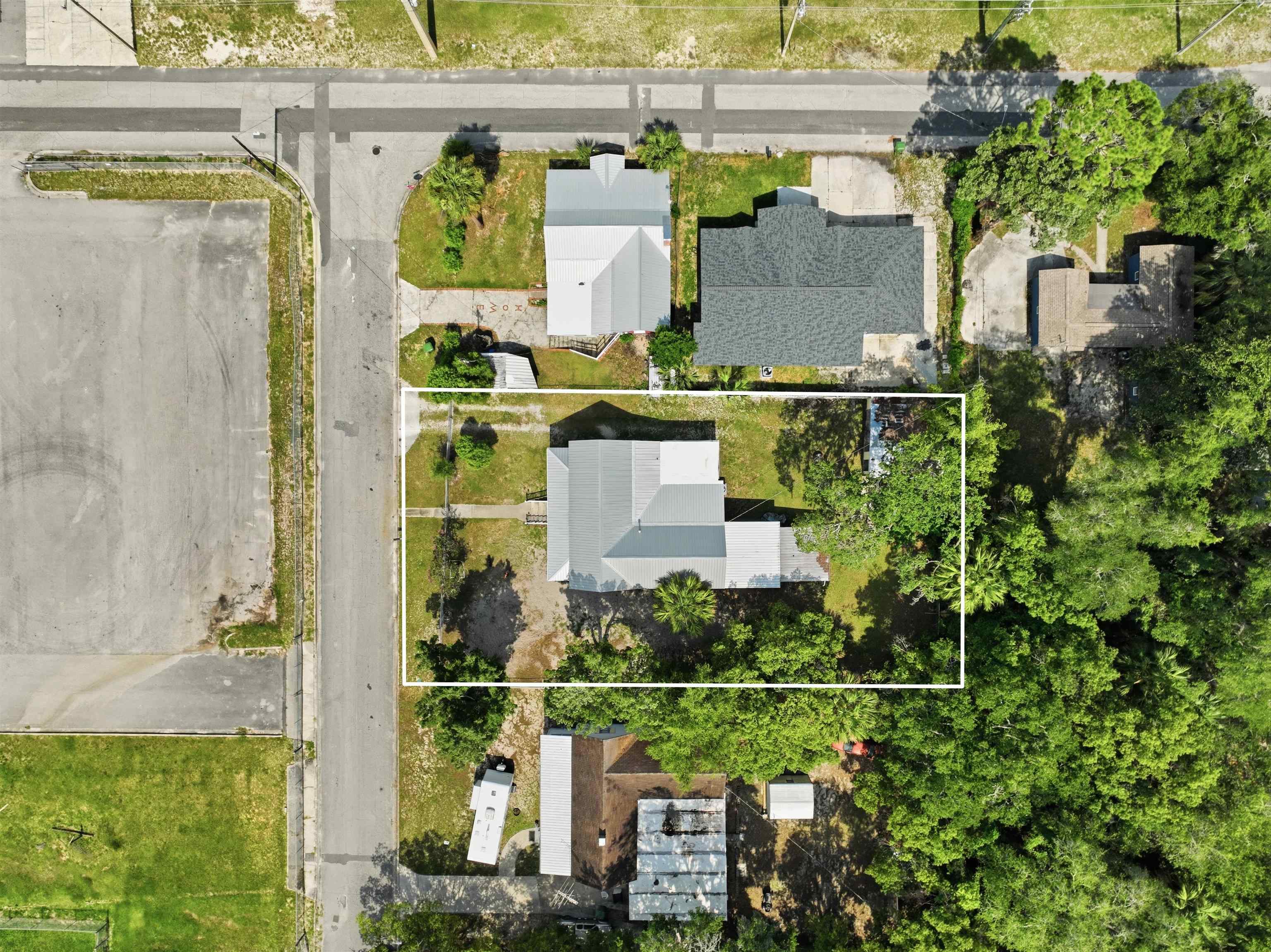 1811 Kate St