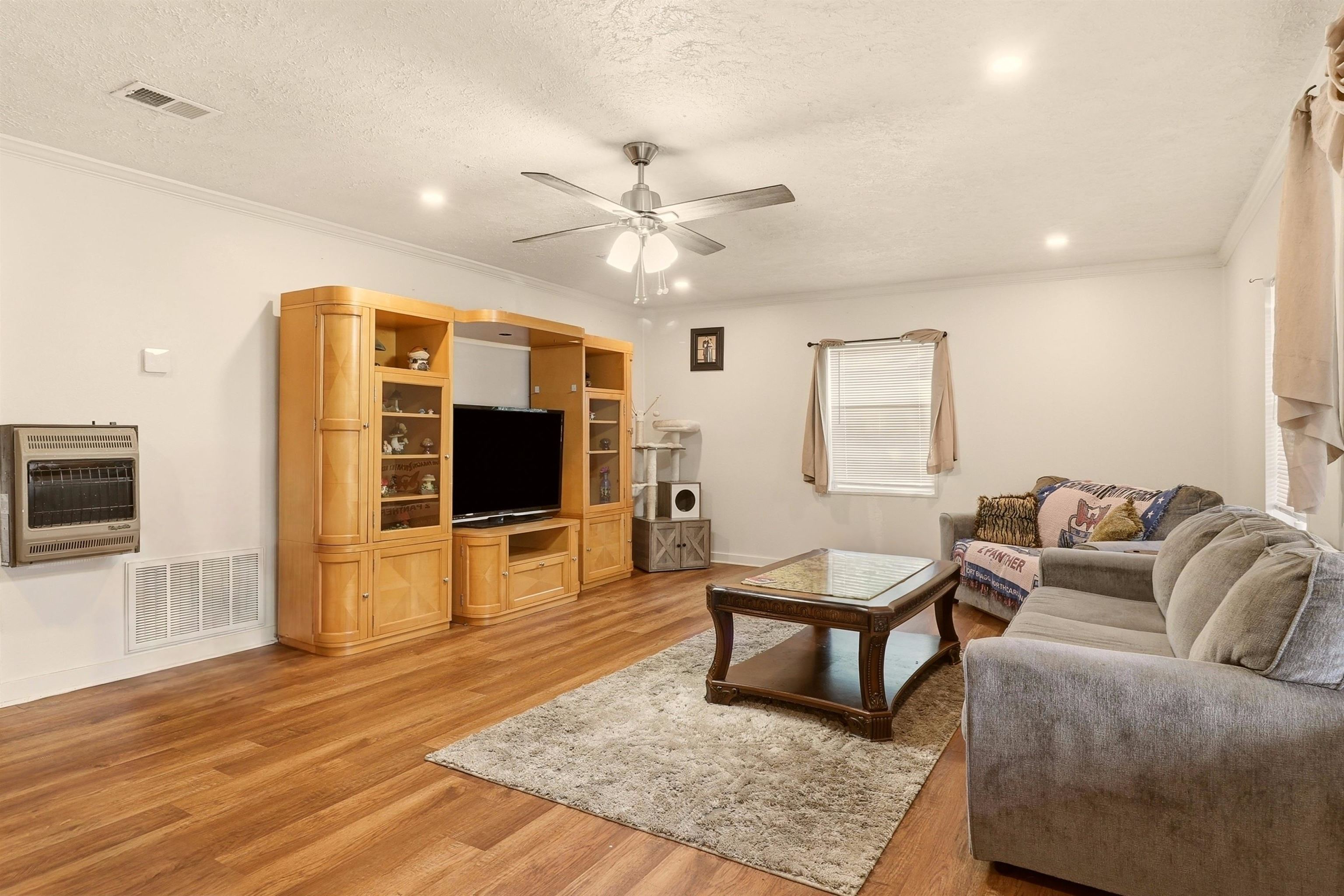 1811 Kate St