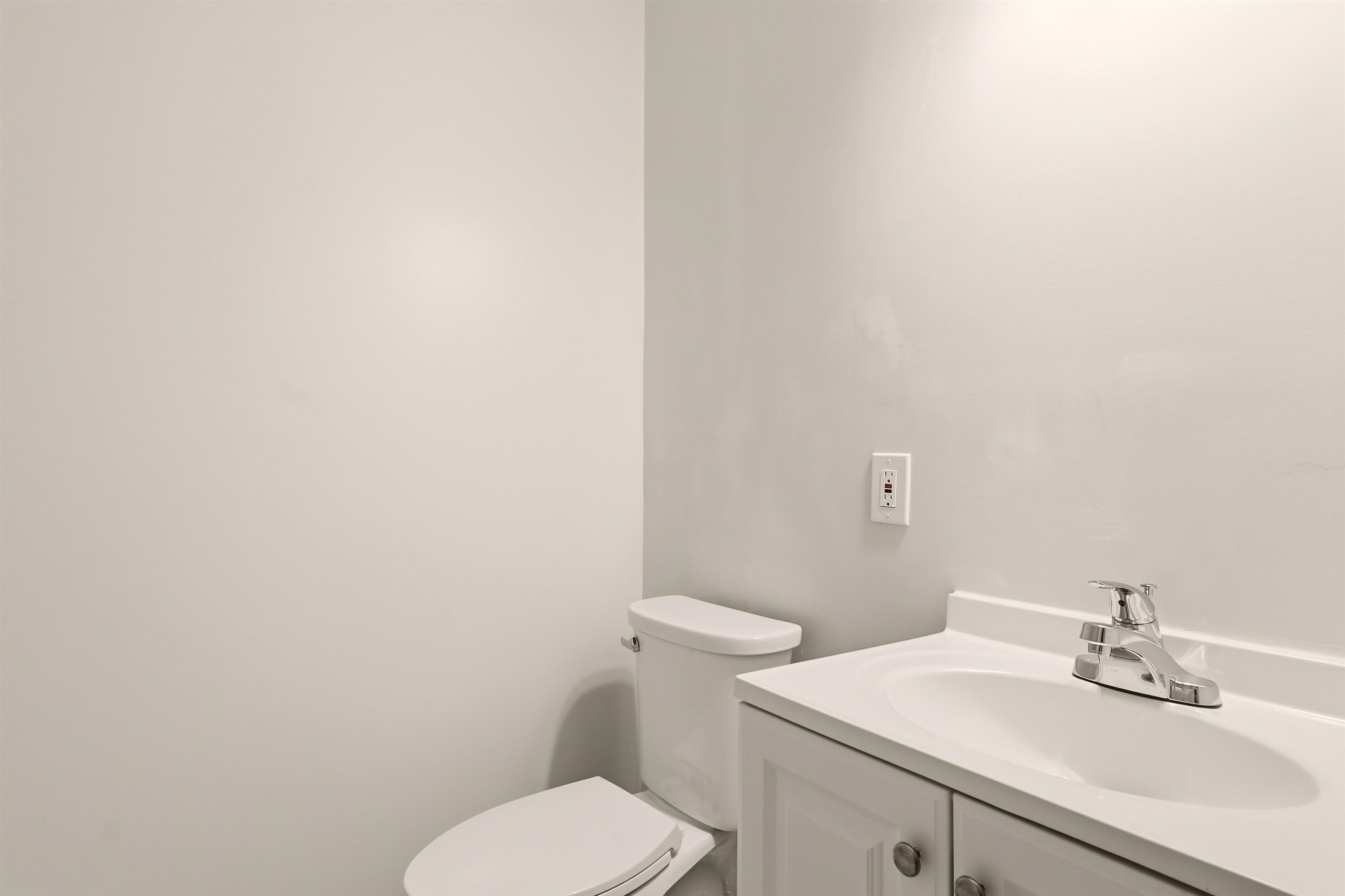 22 Comares Ave Unit: 5A