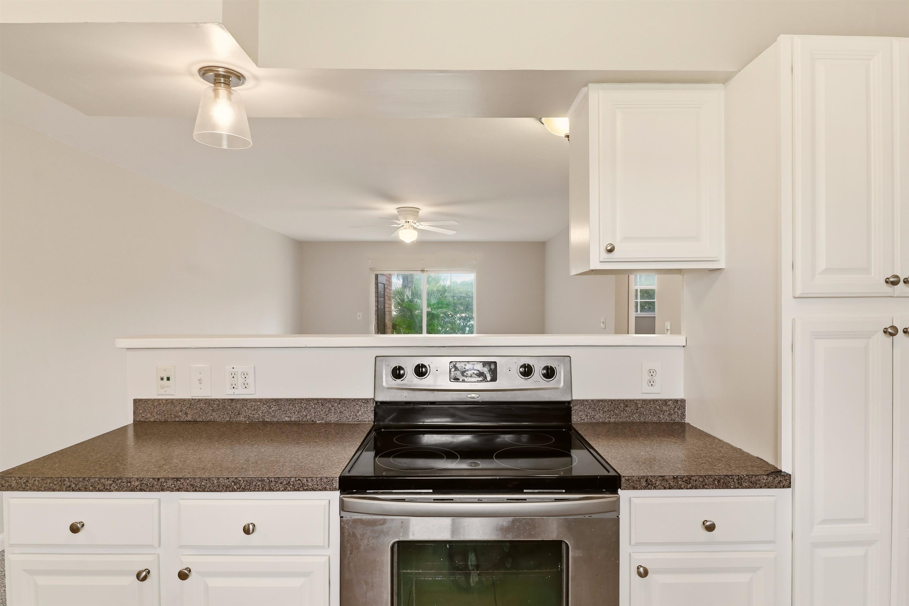 22 Comares Ave Unit: 5A