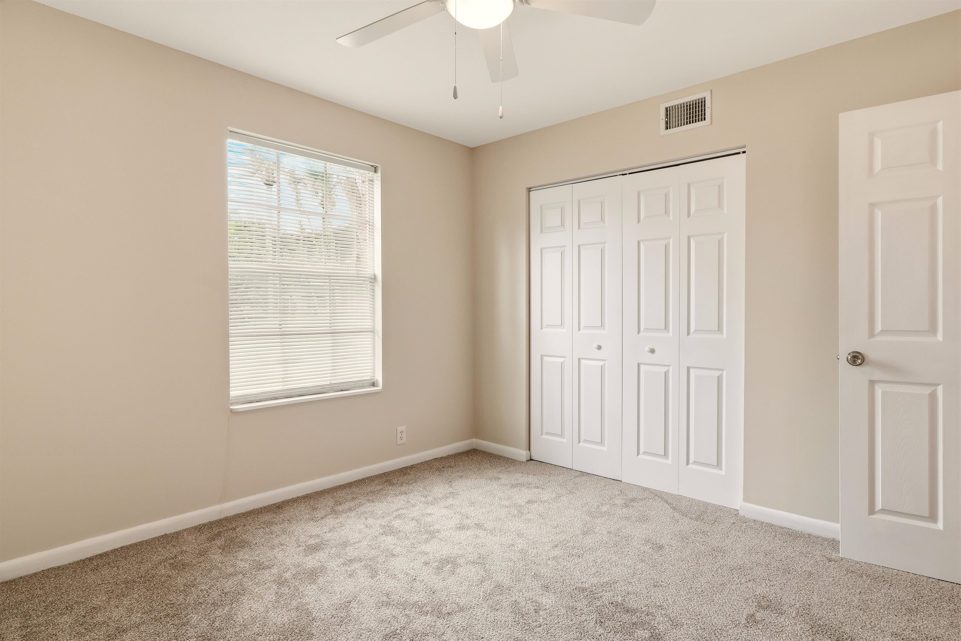 22 Comares Ave Unit: 5A